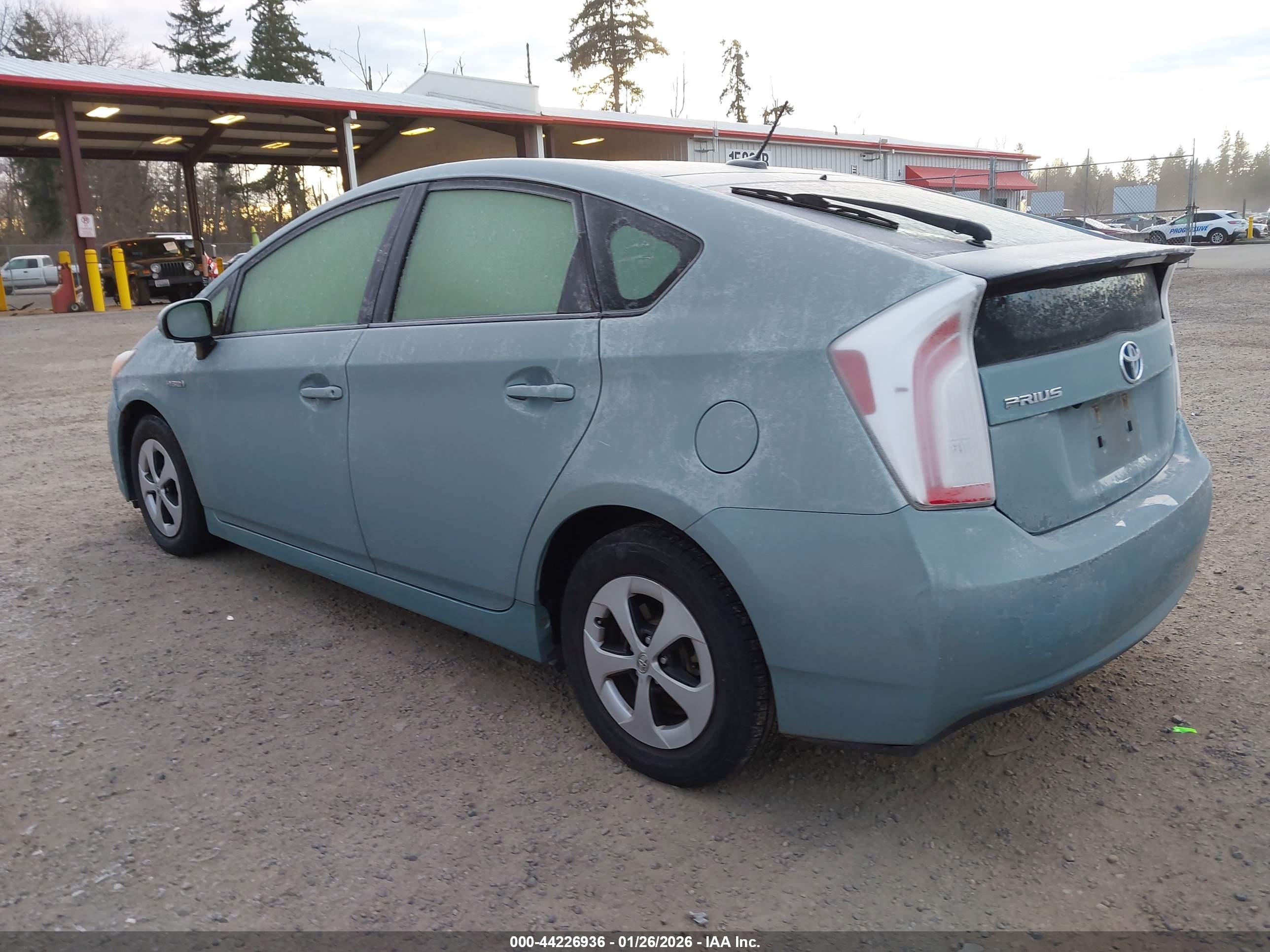 TOYOTA PRIUS image 3