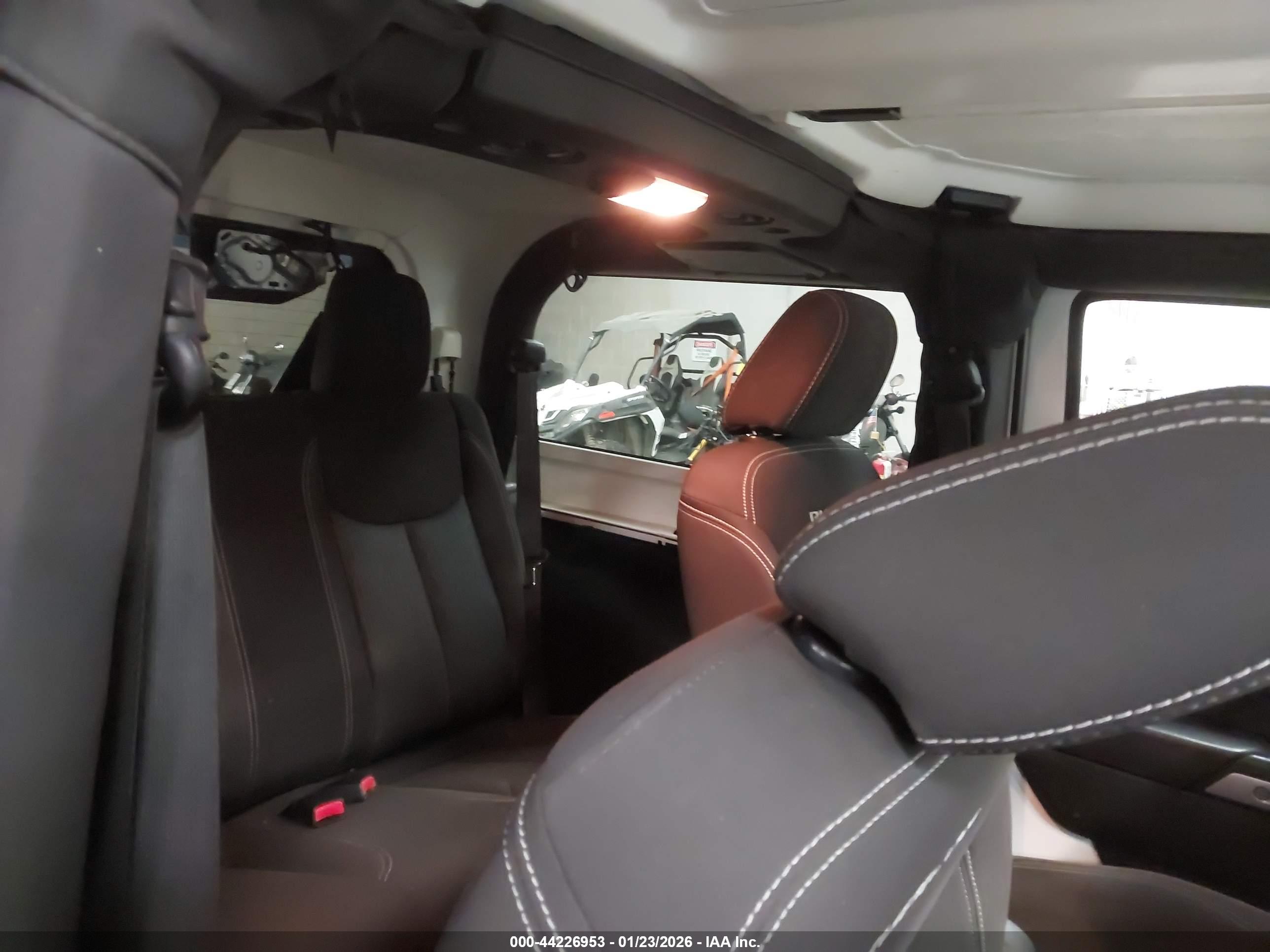JEEP WRANGLER image 8