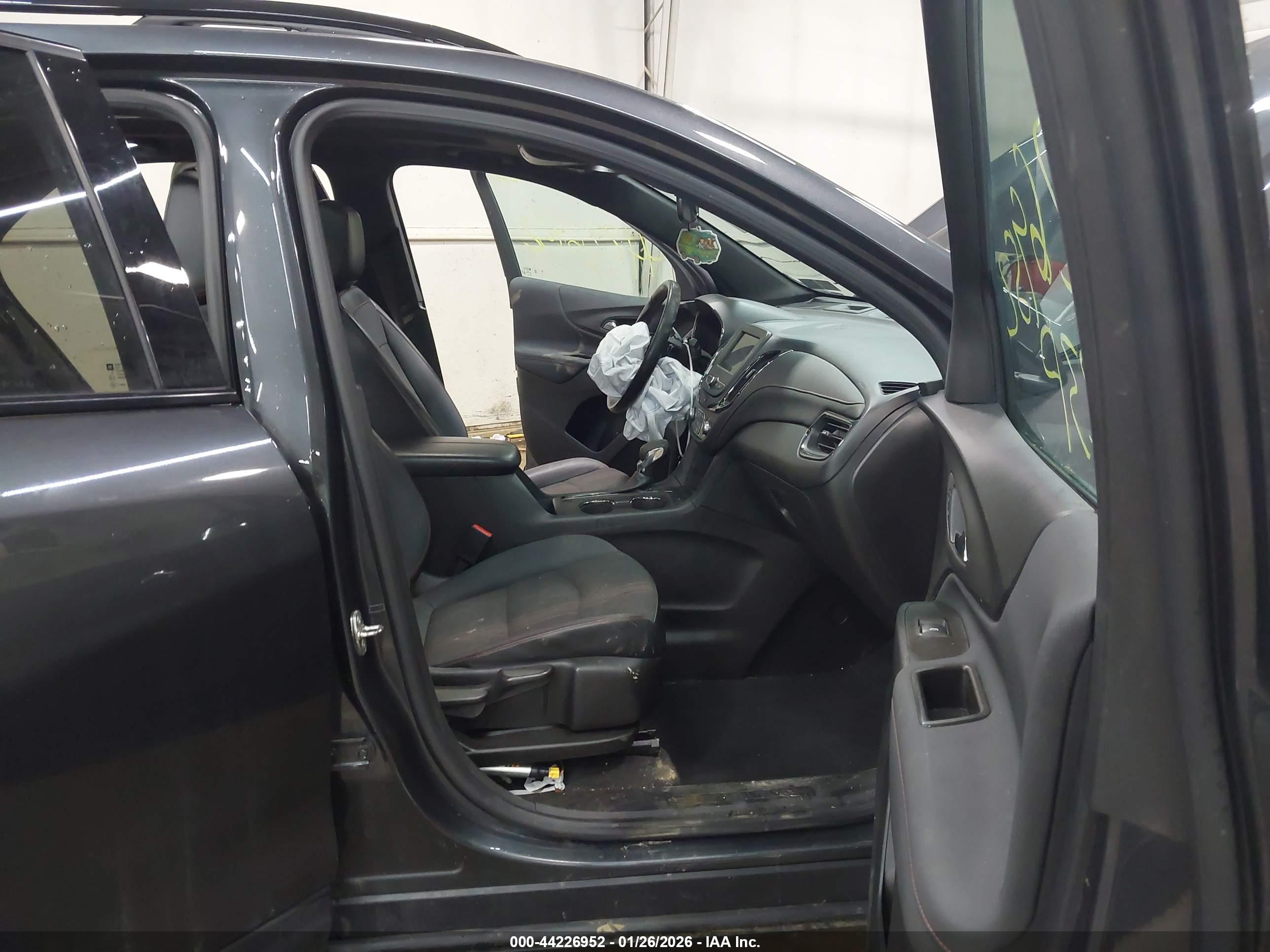 CHEVROLET EQUINOX image 5