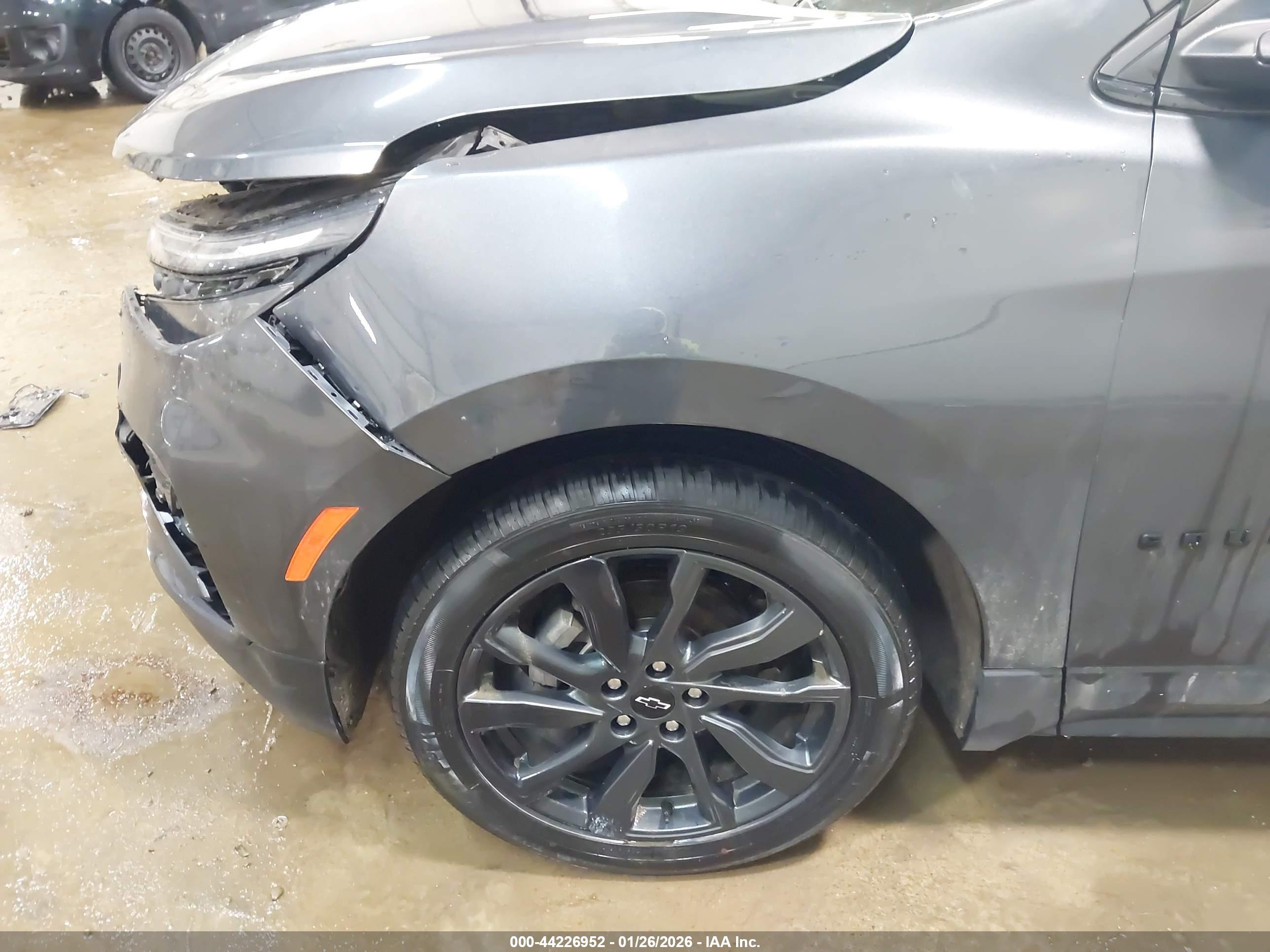 CHEVROLET EQUINOX image 6