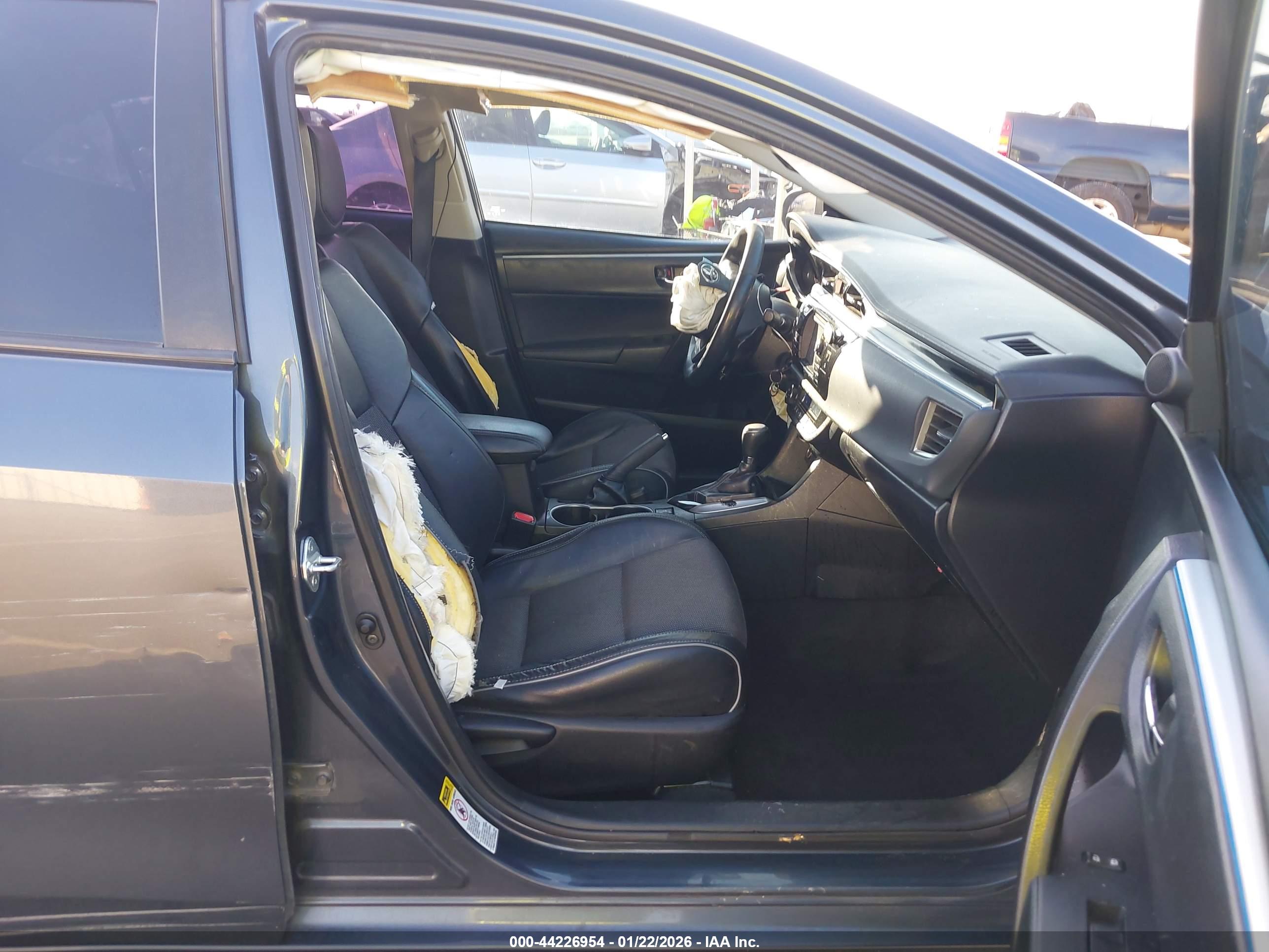 TOYOTA COROLLA image 5