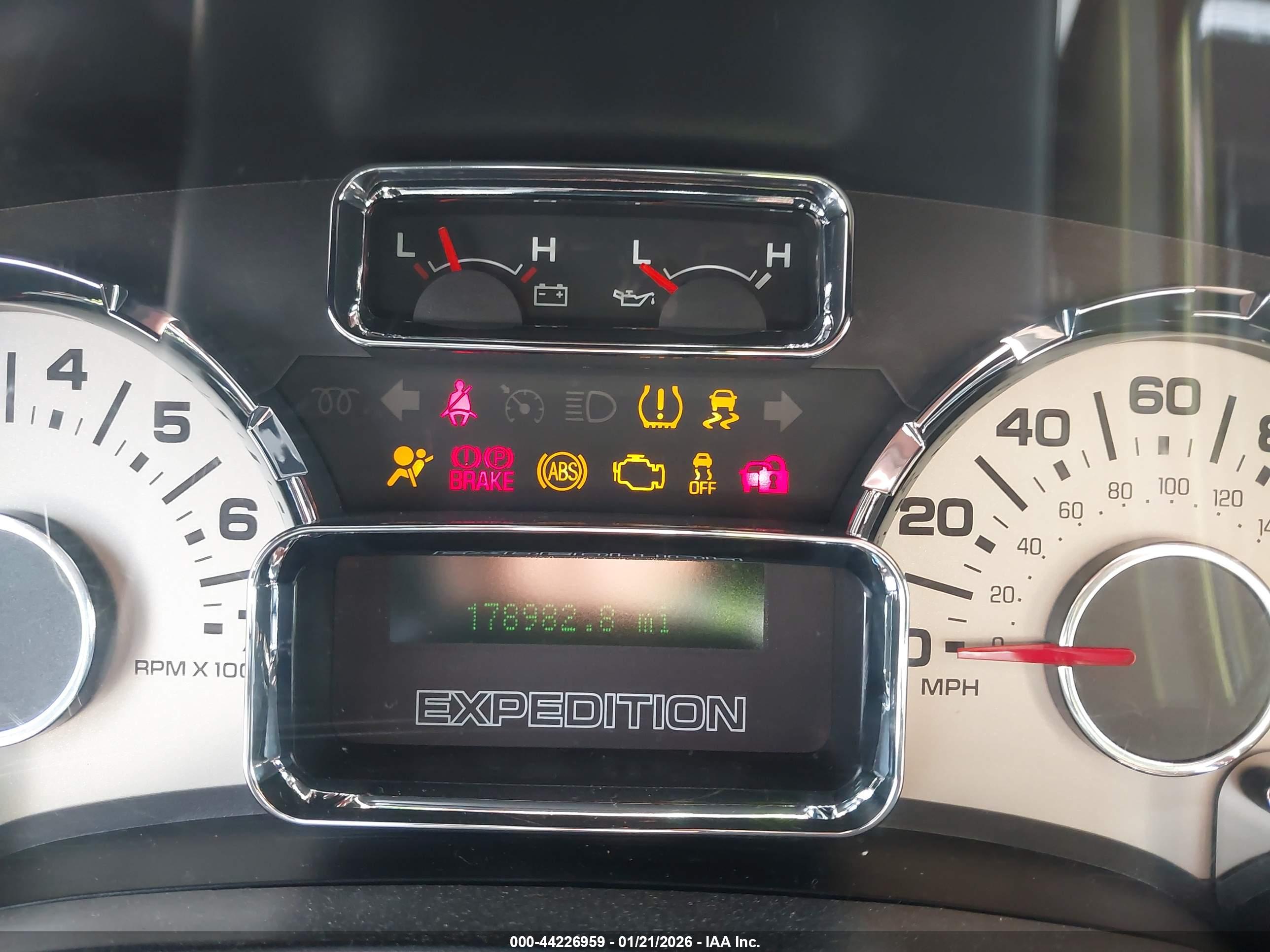 FORD EXPEDITION image 7