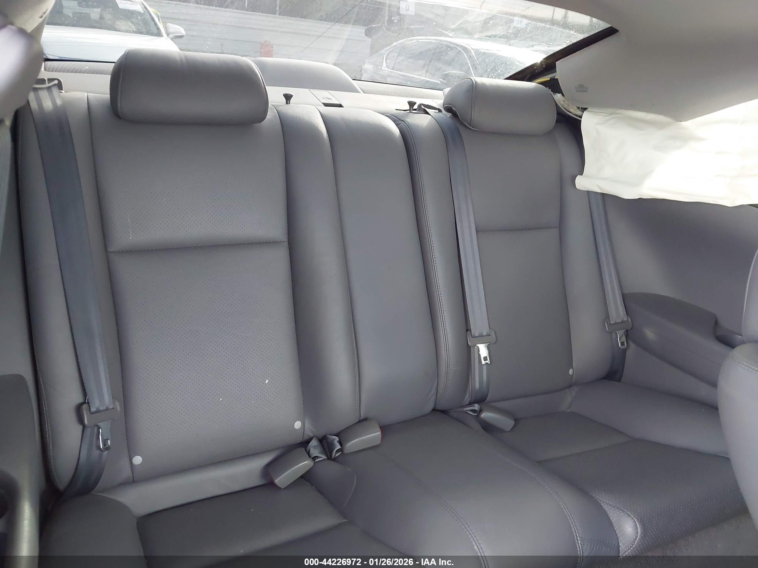 TOYOTA CAMRY image 8