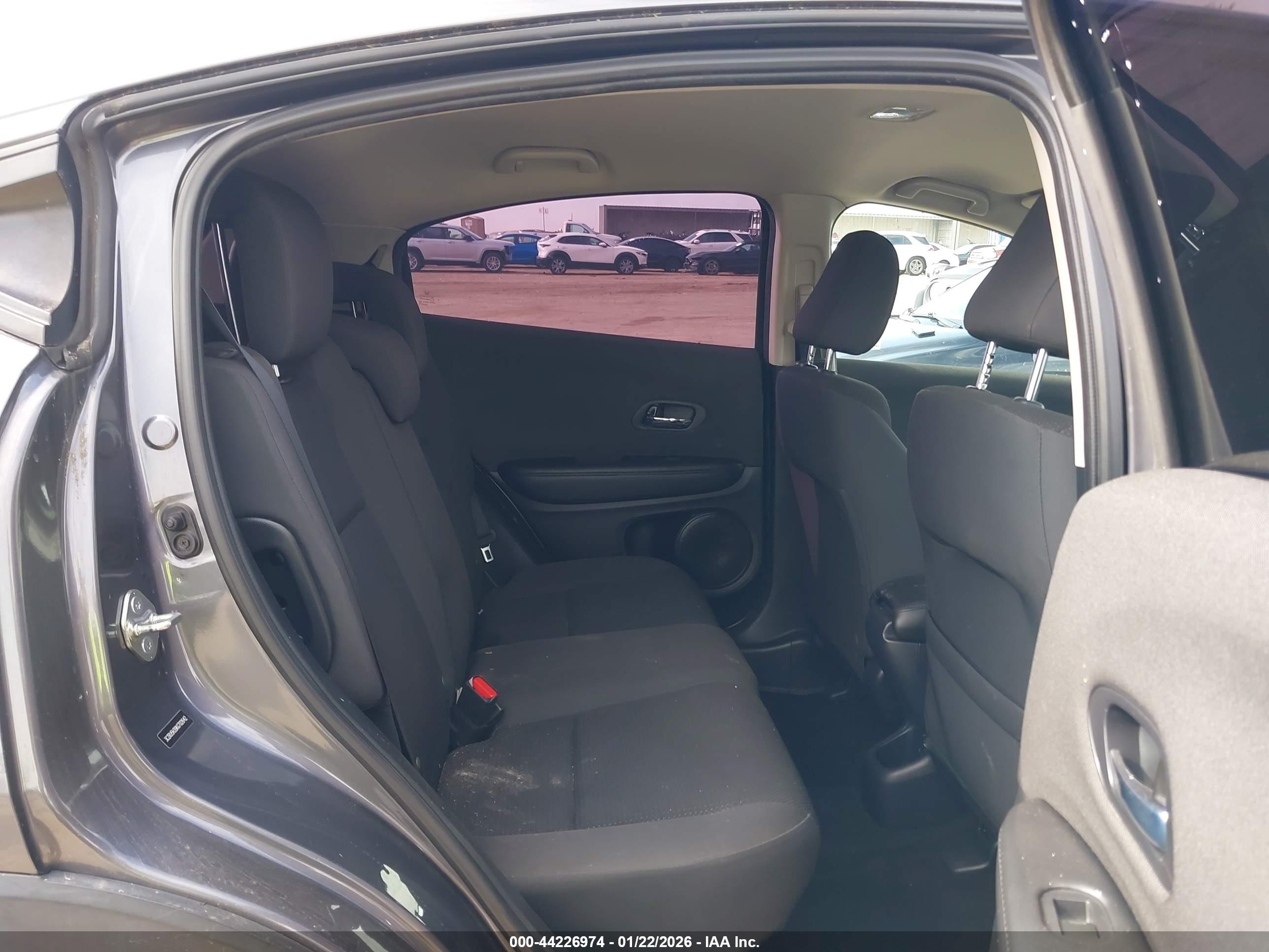 HONDA HR-V image 8