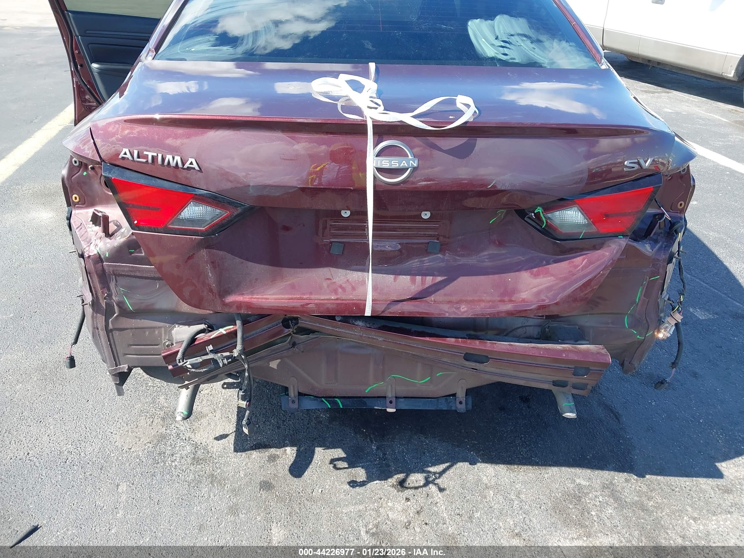NISSAN ALTIMA image 6
