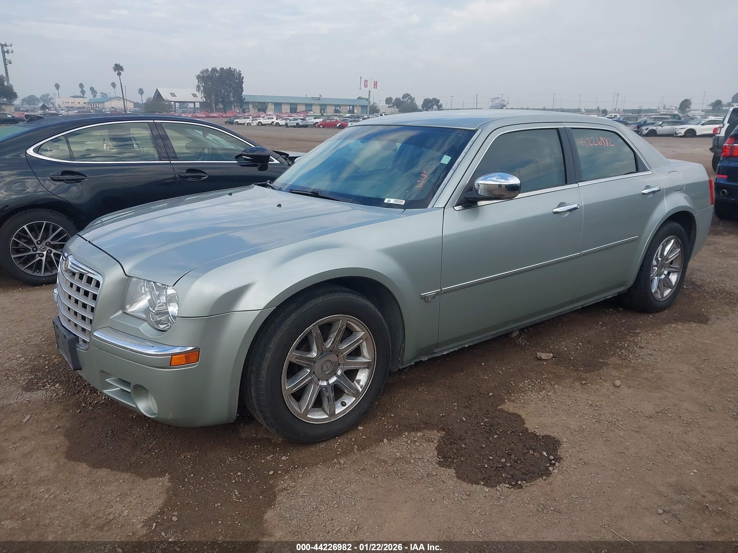 CHRYSLER 300C image 2