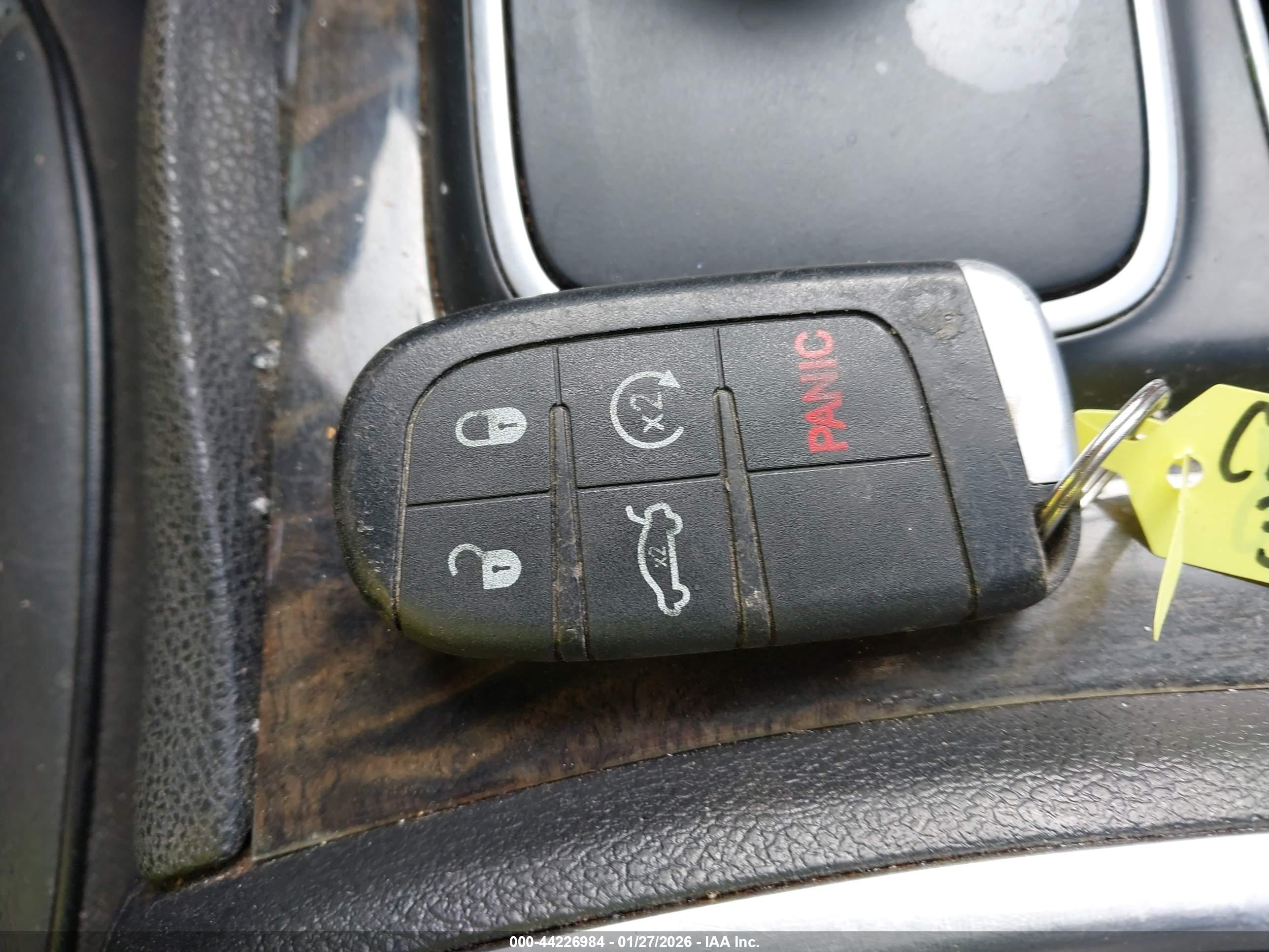CHRYSLER 300 image 11