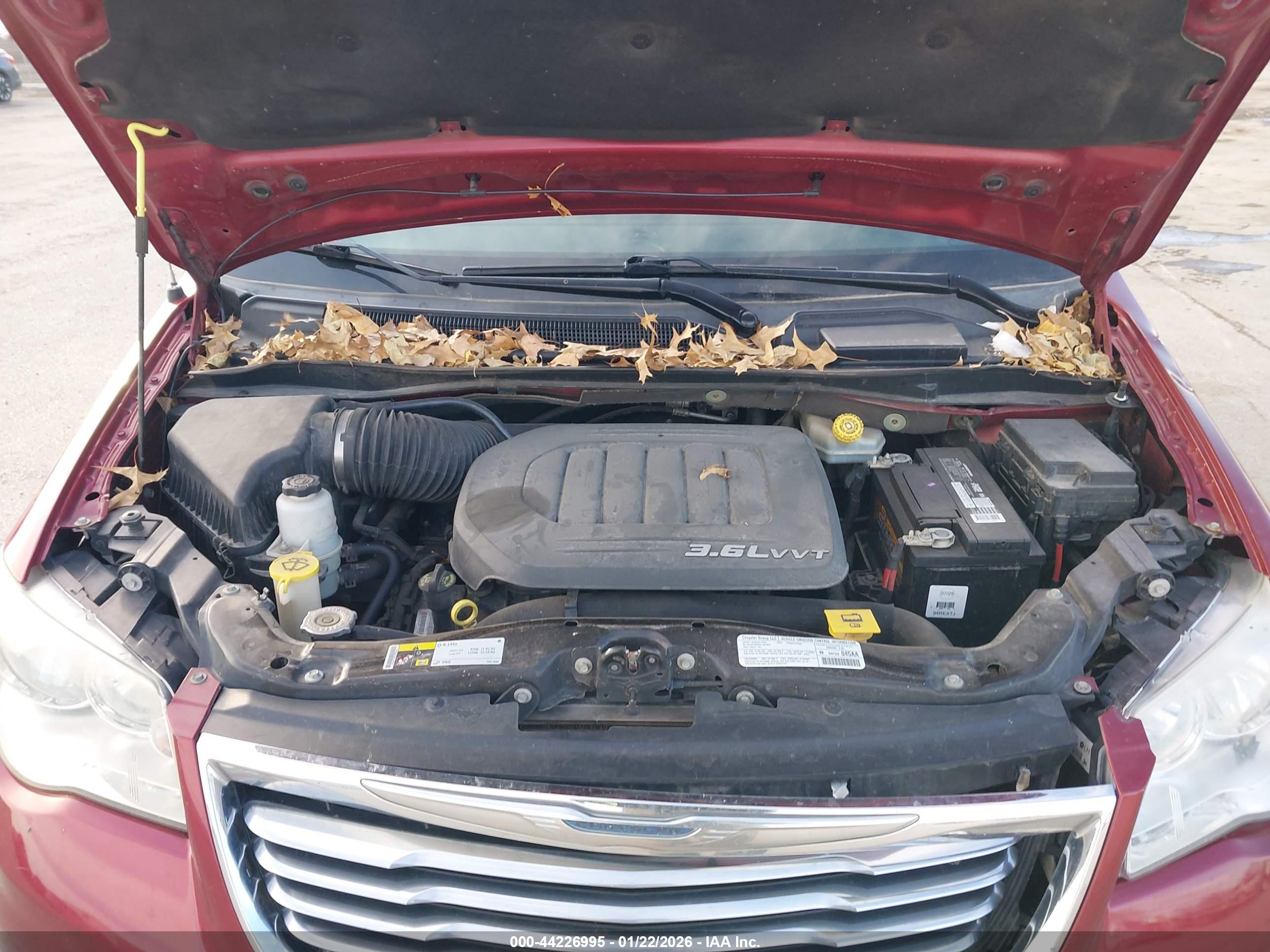 CHRYSLER TOWN image 10