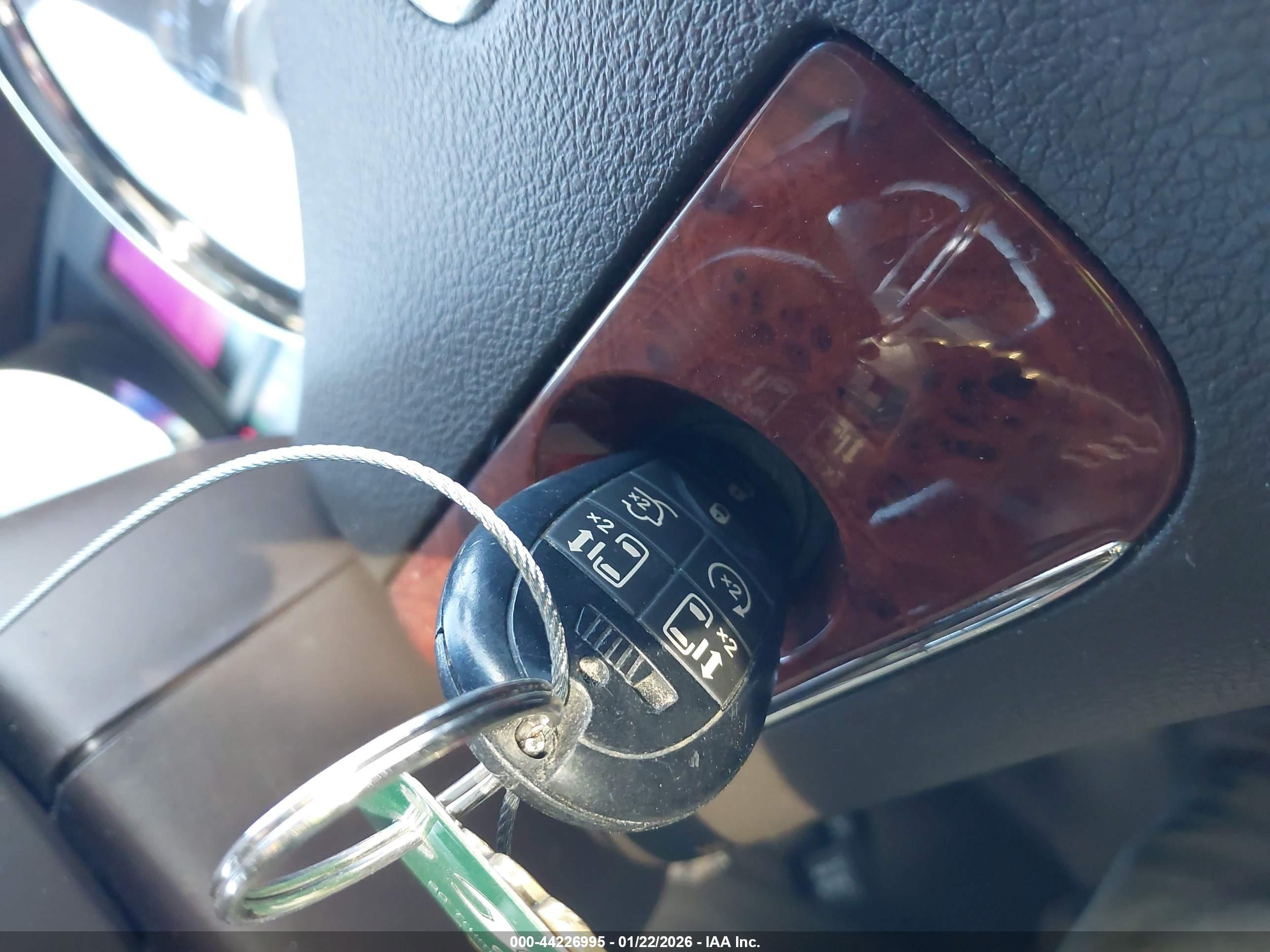 CHRYSLER TOWN image 11