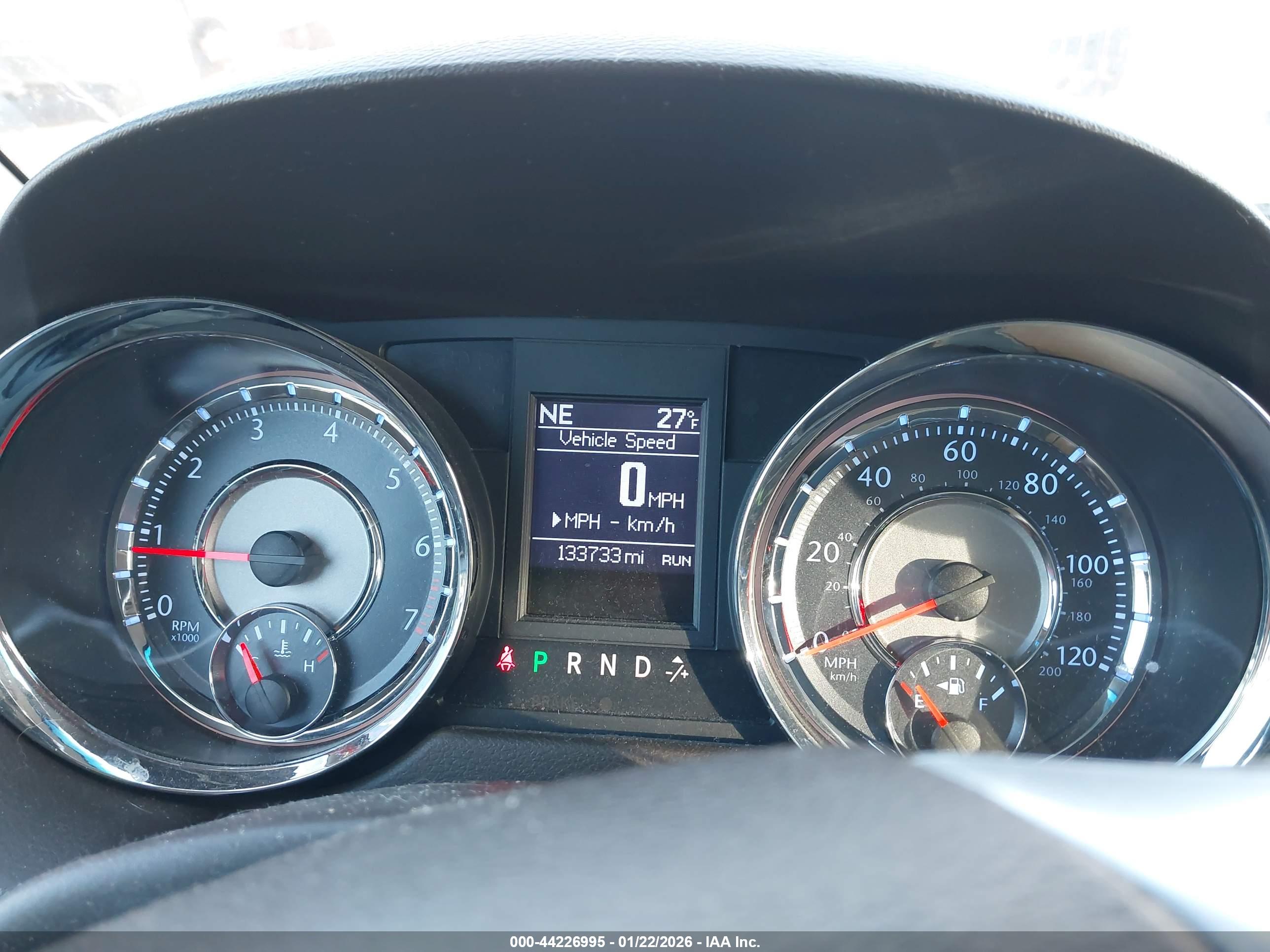 CHRYSLER TOWN image 7