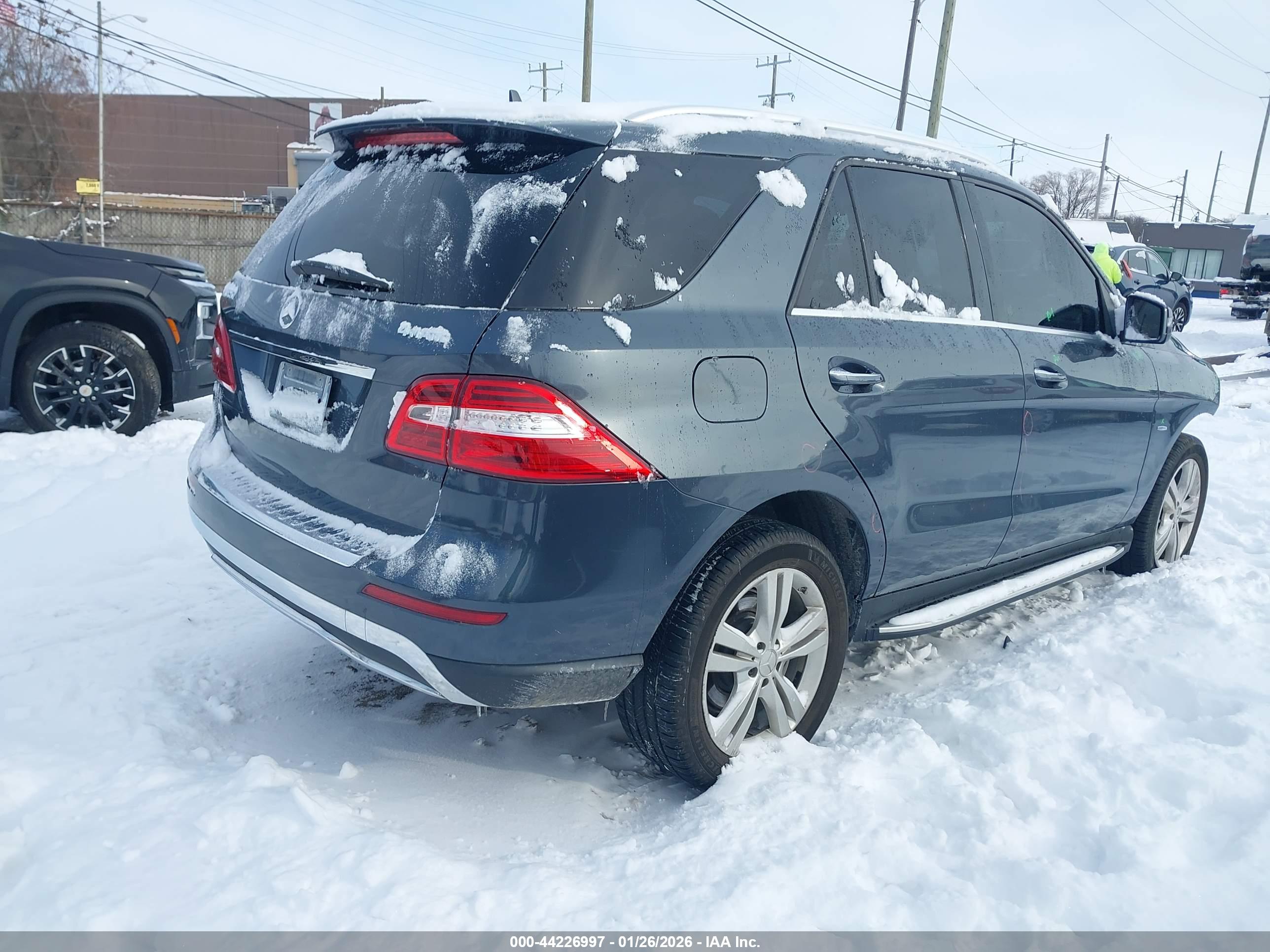 MERCEDES-BENZ ML image 4