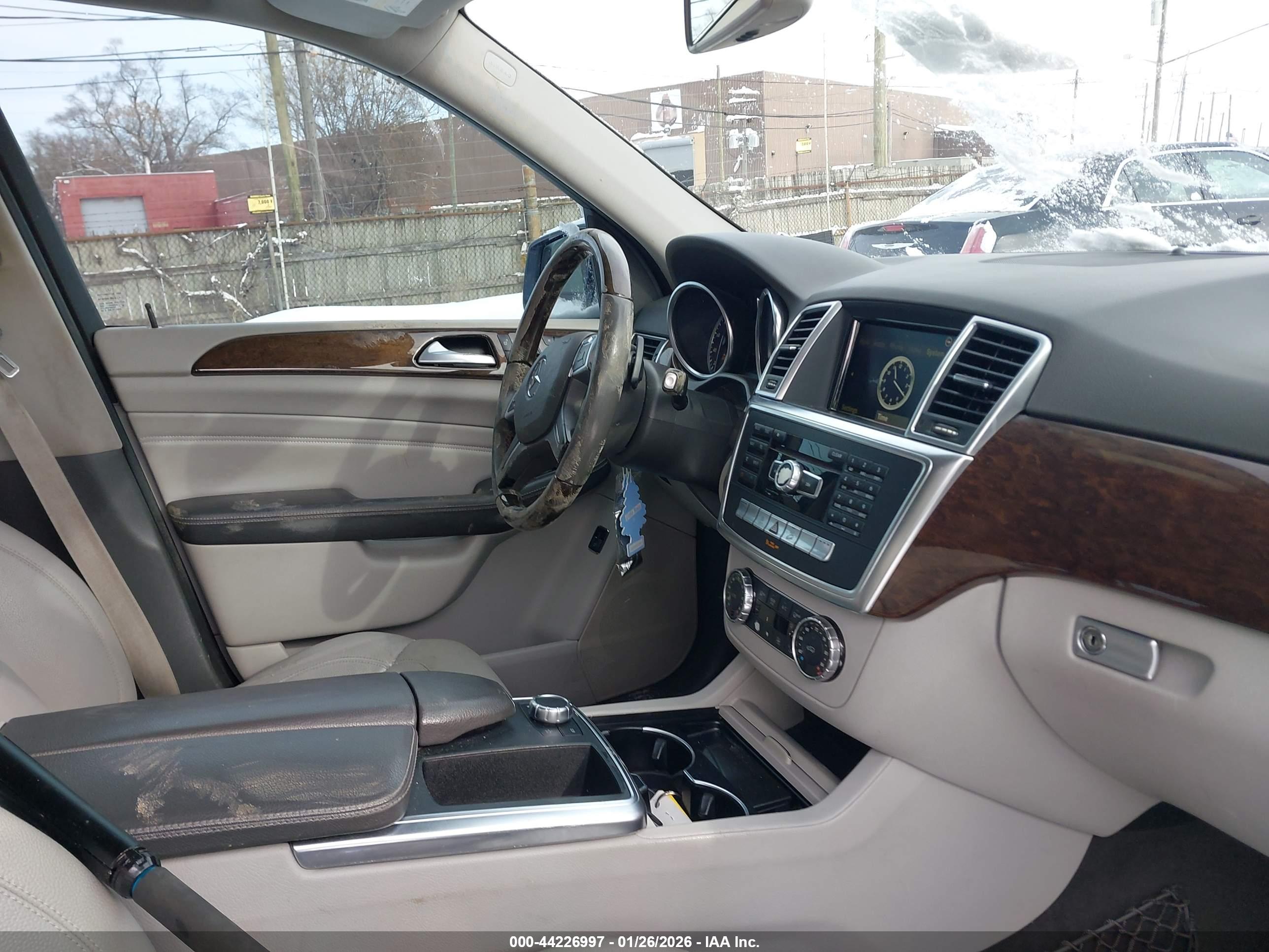 MERCEDES-BENZ ML image 5