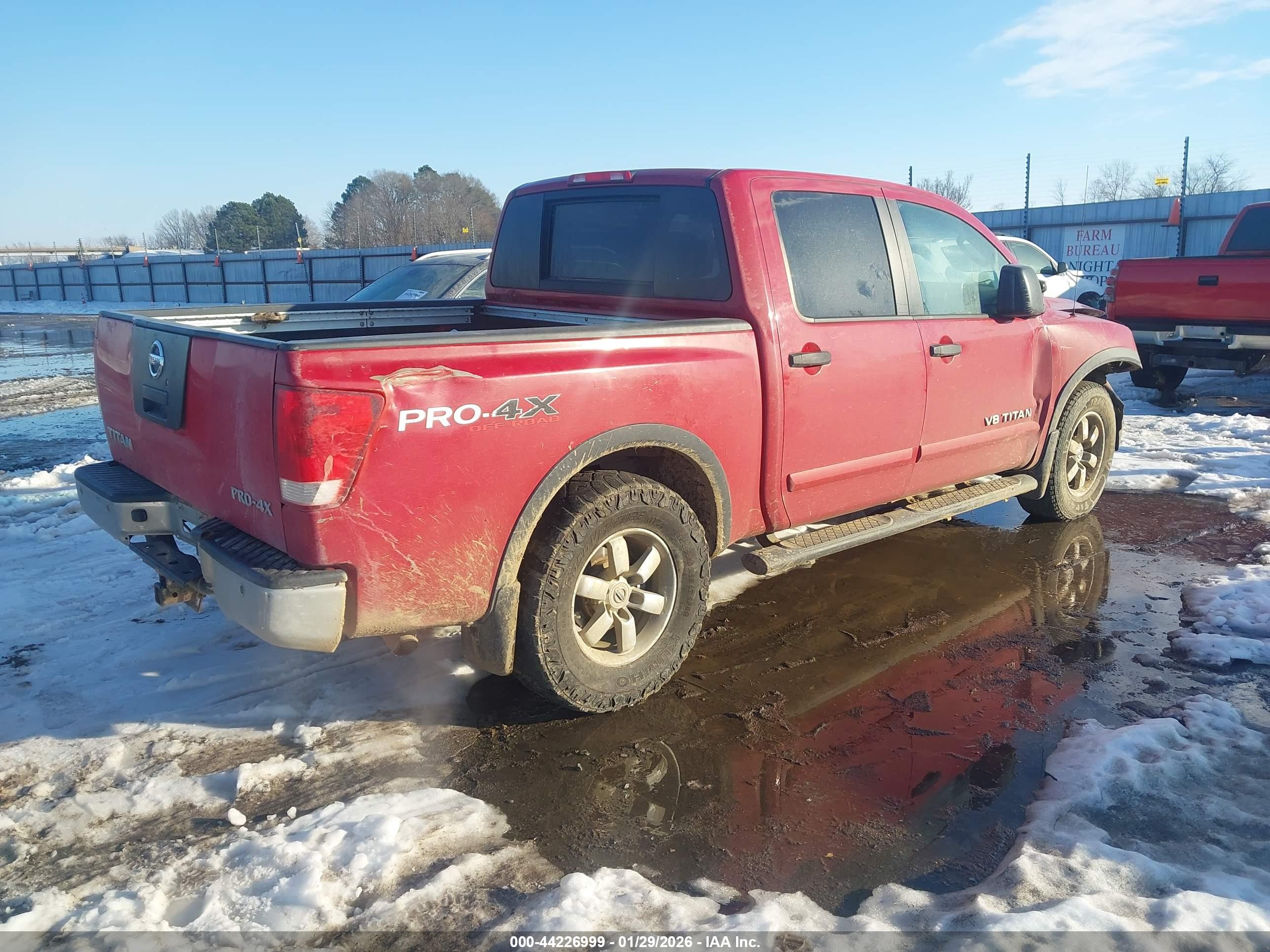 NISSAN TITAN image 4