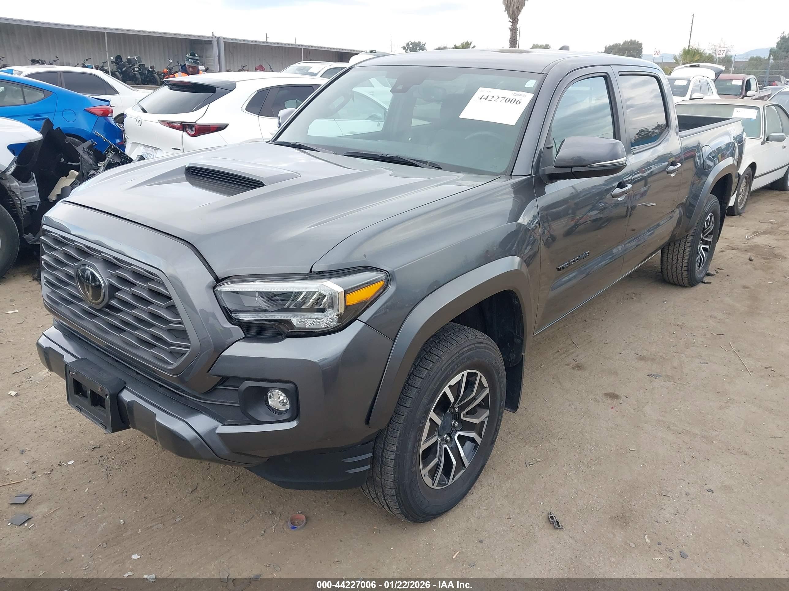 TOYOTA TACOMA image 2