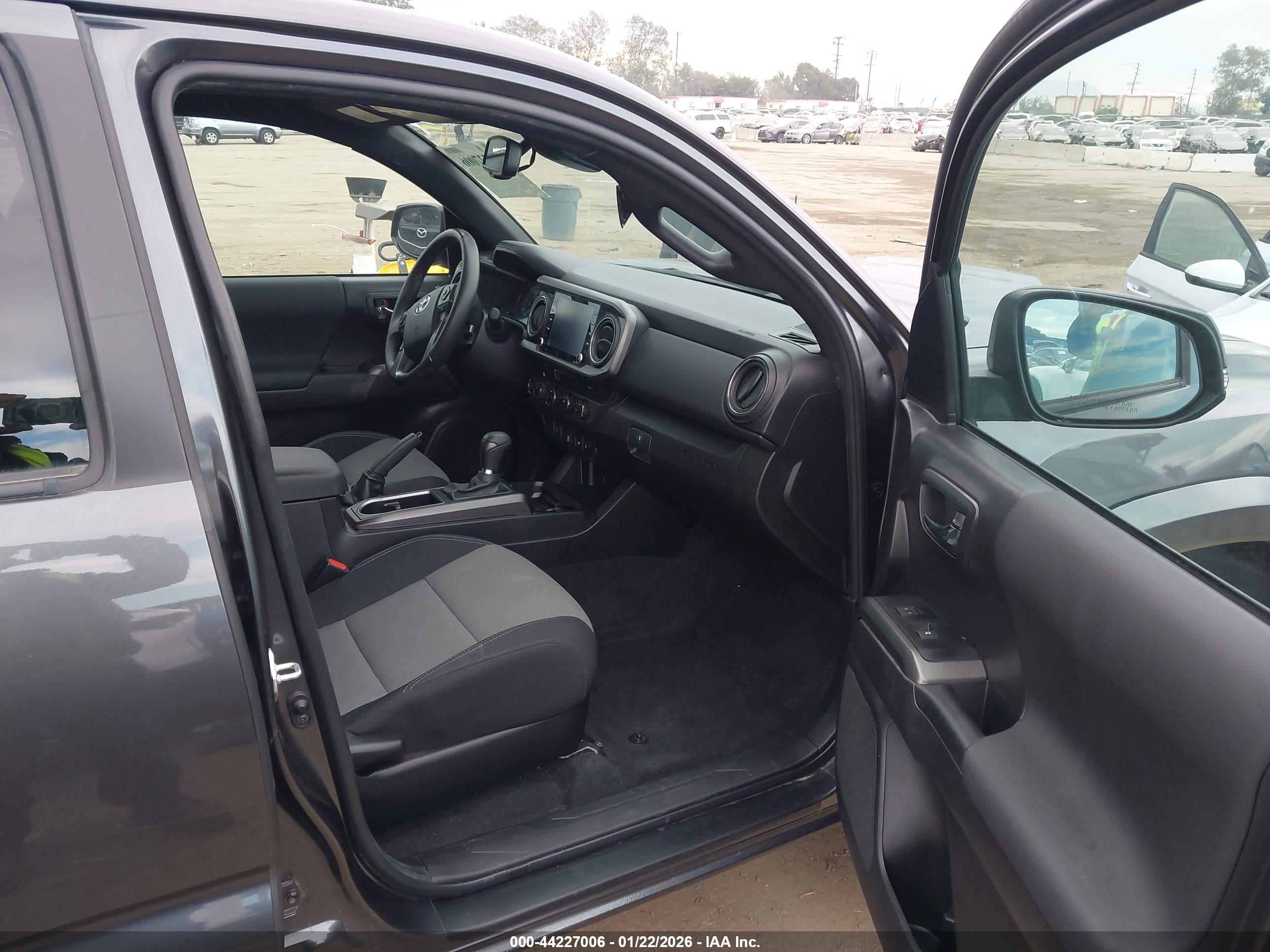 TOYOTA TACOMA image 5