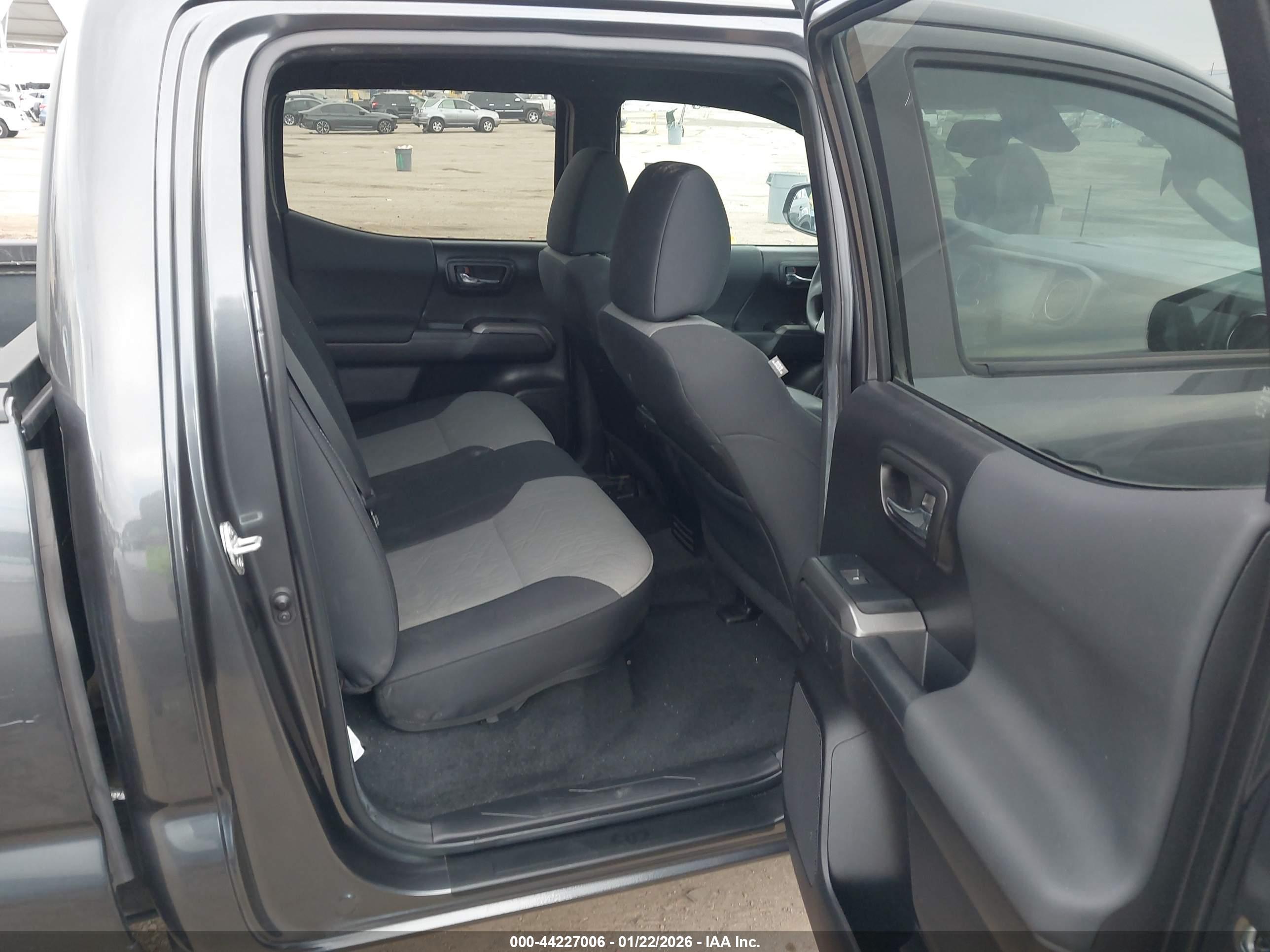 TOYOTA TACOMA image 8