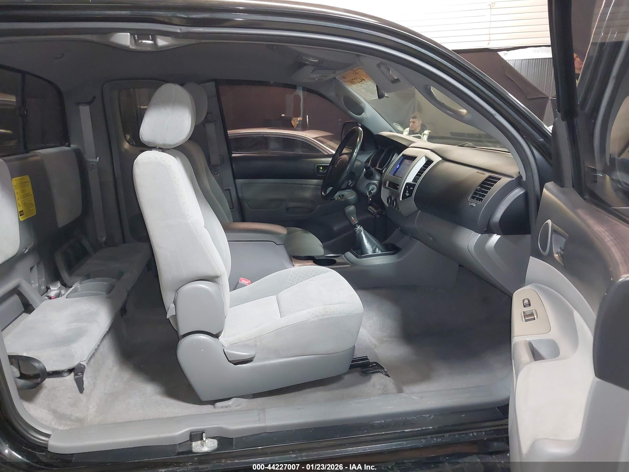 TOYOTA TACOMA image 5