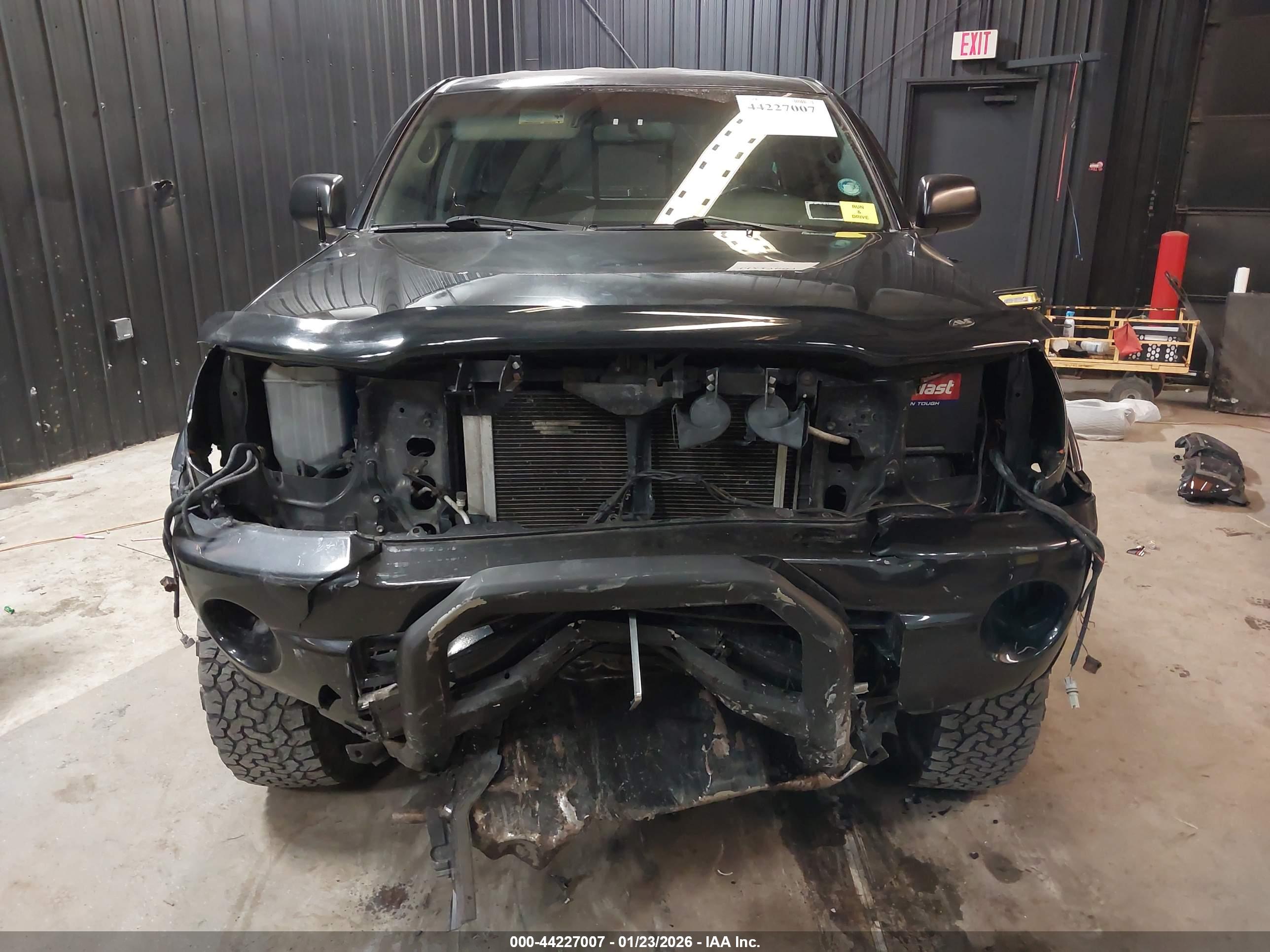 TOYOTA TACOMA image 6
