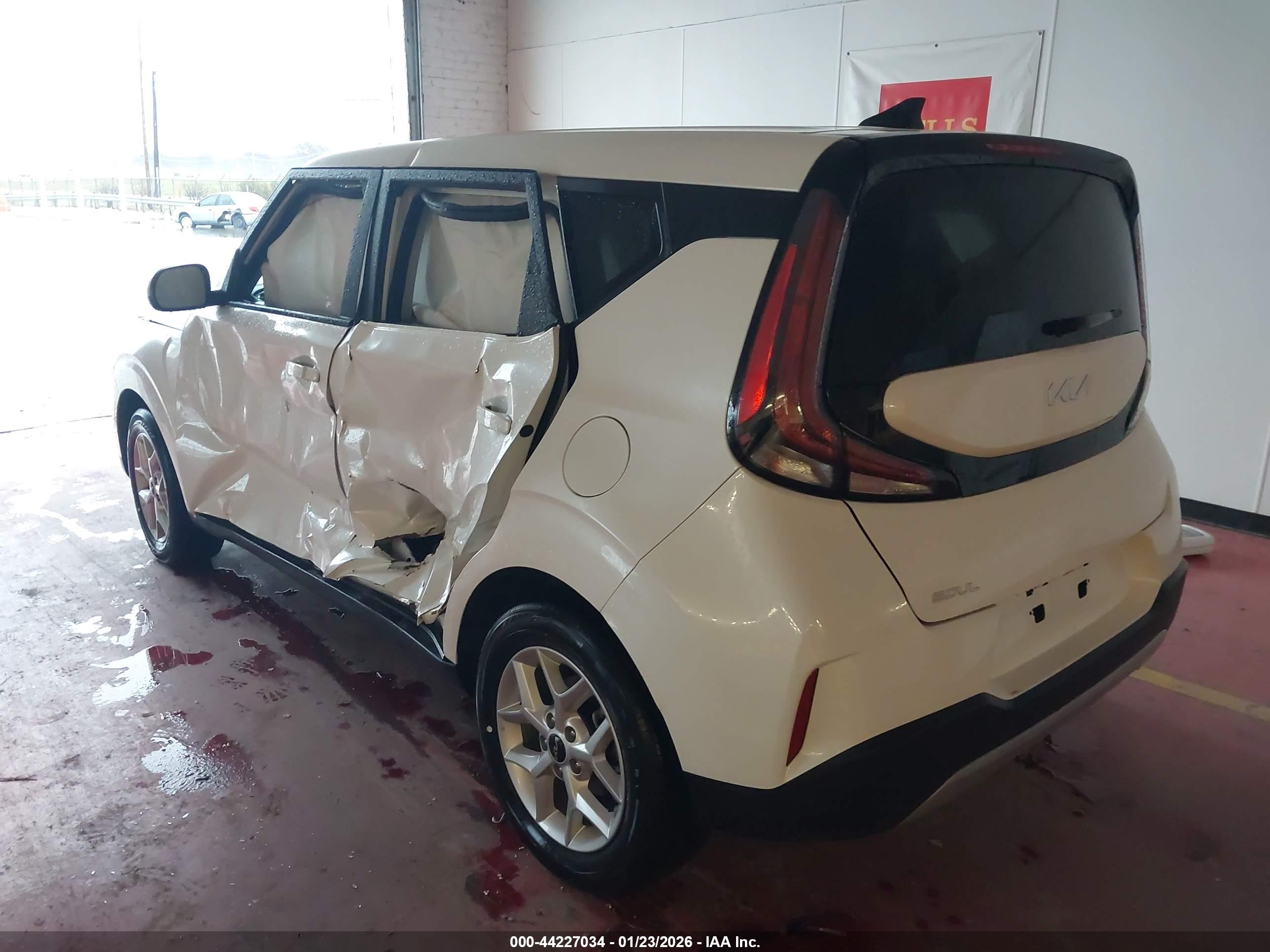 KIA SOUL image 3
