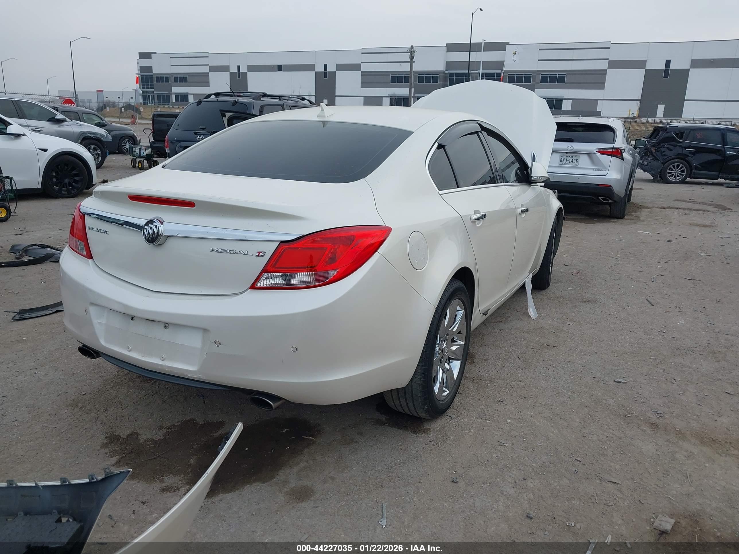 BUICK REGAL image 4