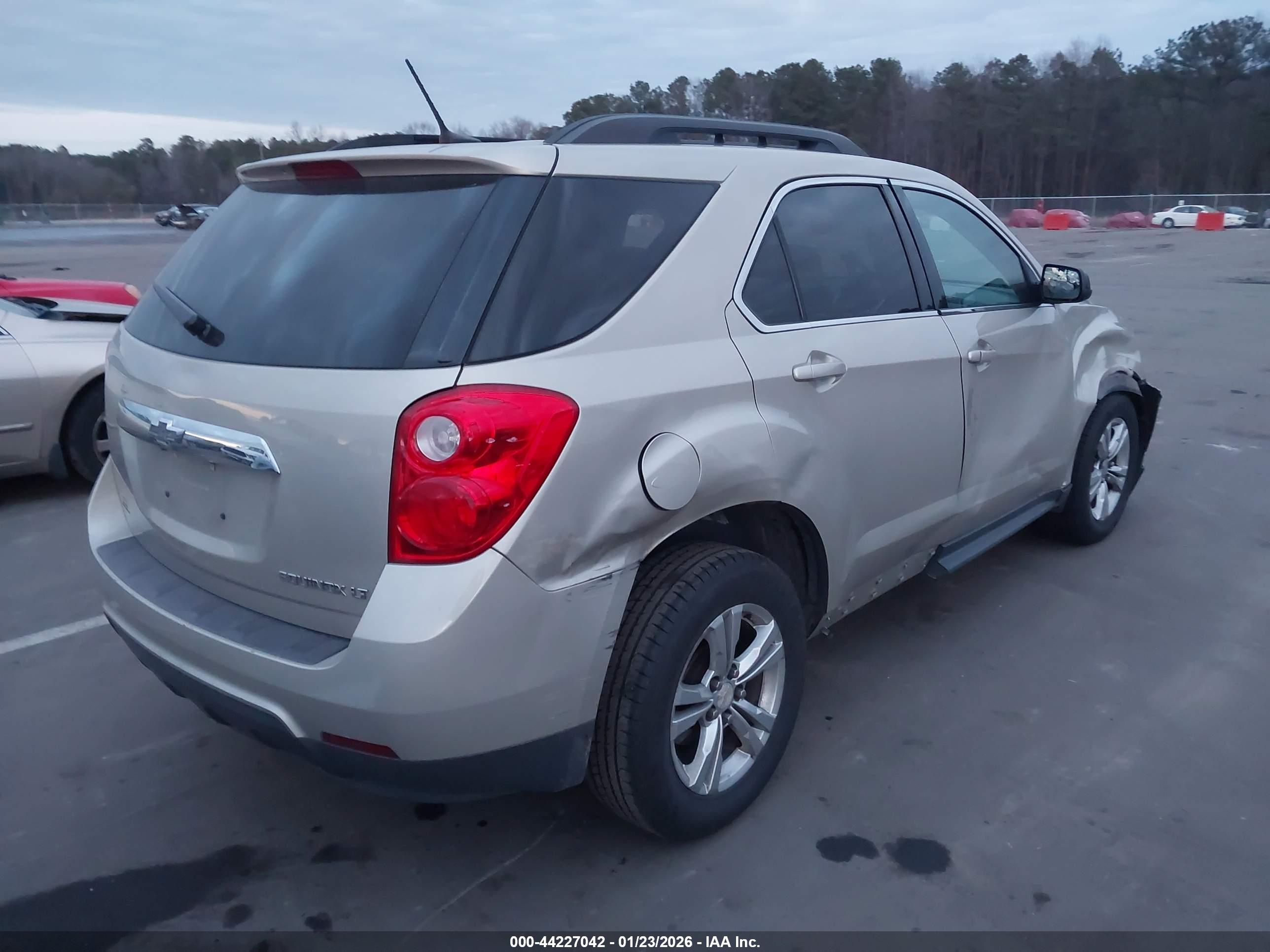 CHEVROLET EQUINOX image 4