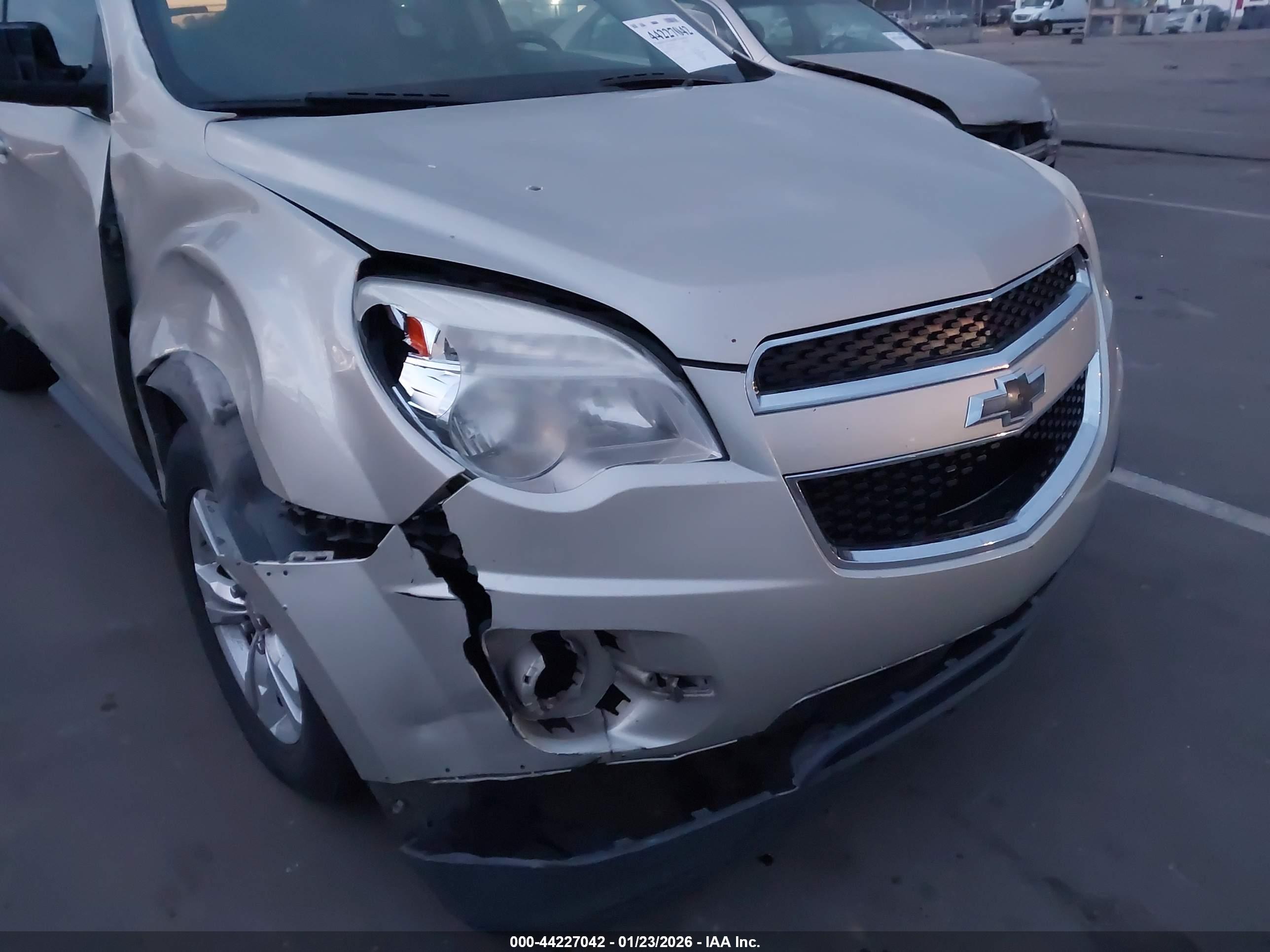 CHEVROLET EQUINOX image 6