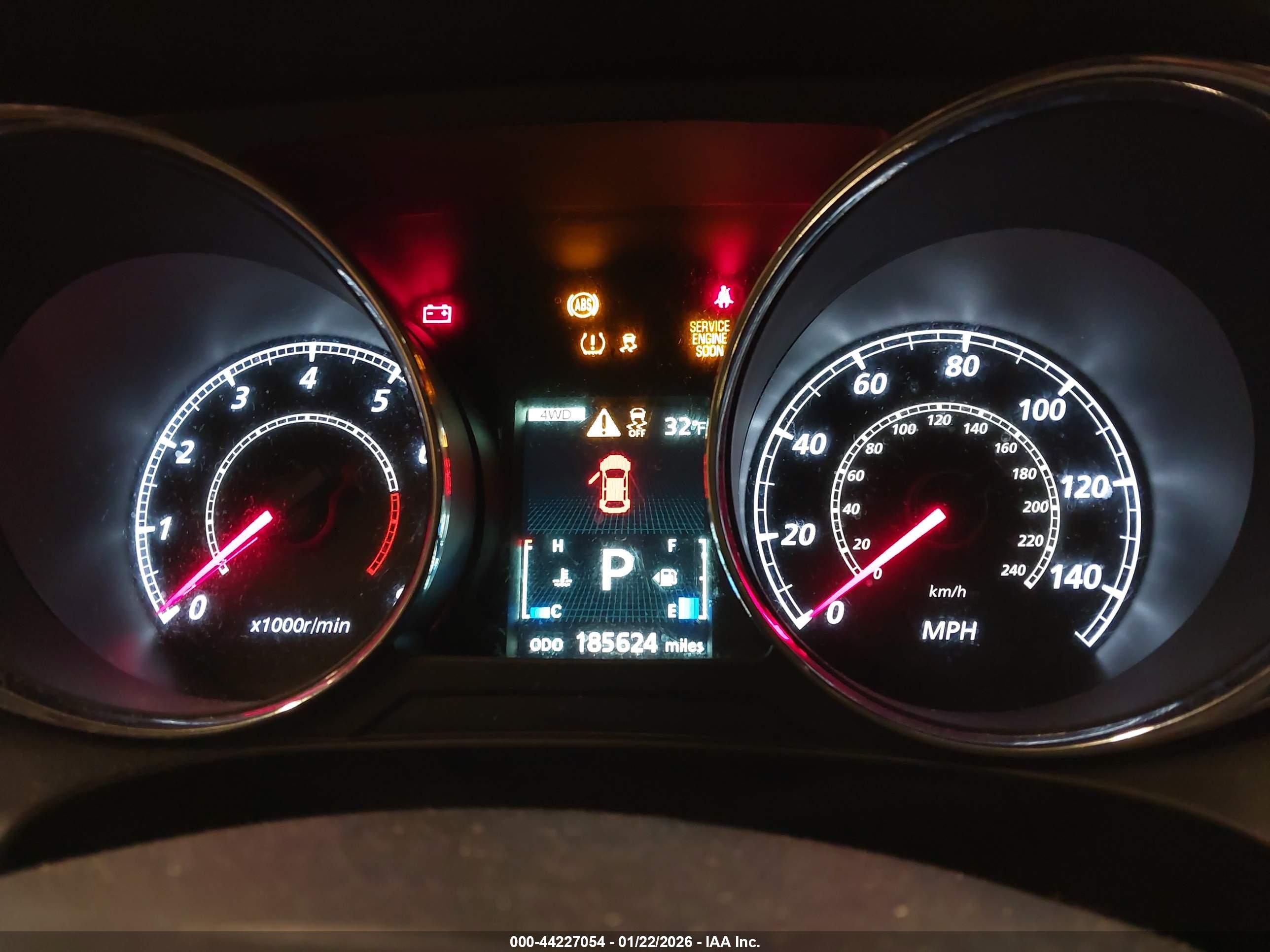 MITSUBISHI OUTLANDER image 7