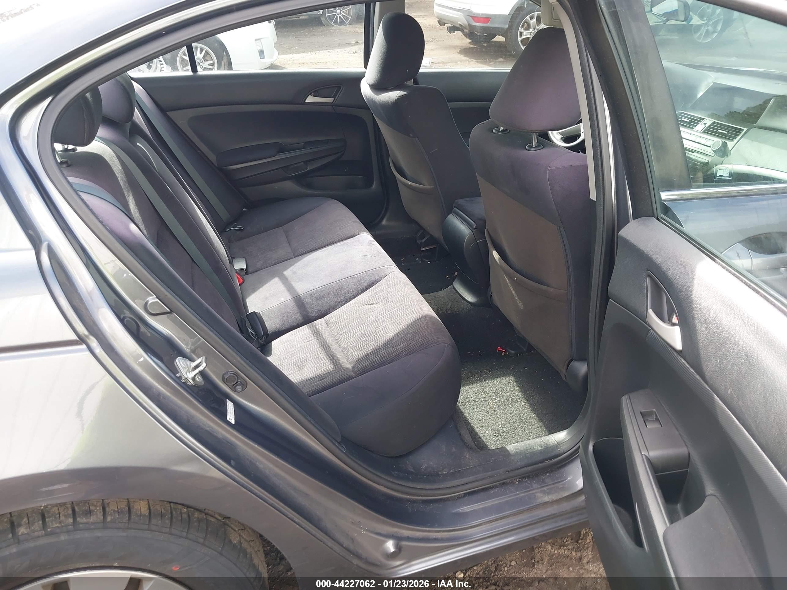 HONDA ACCORD image 8