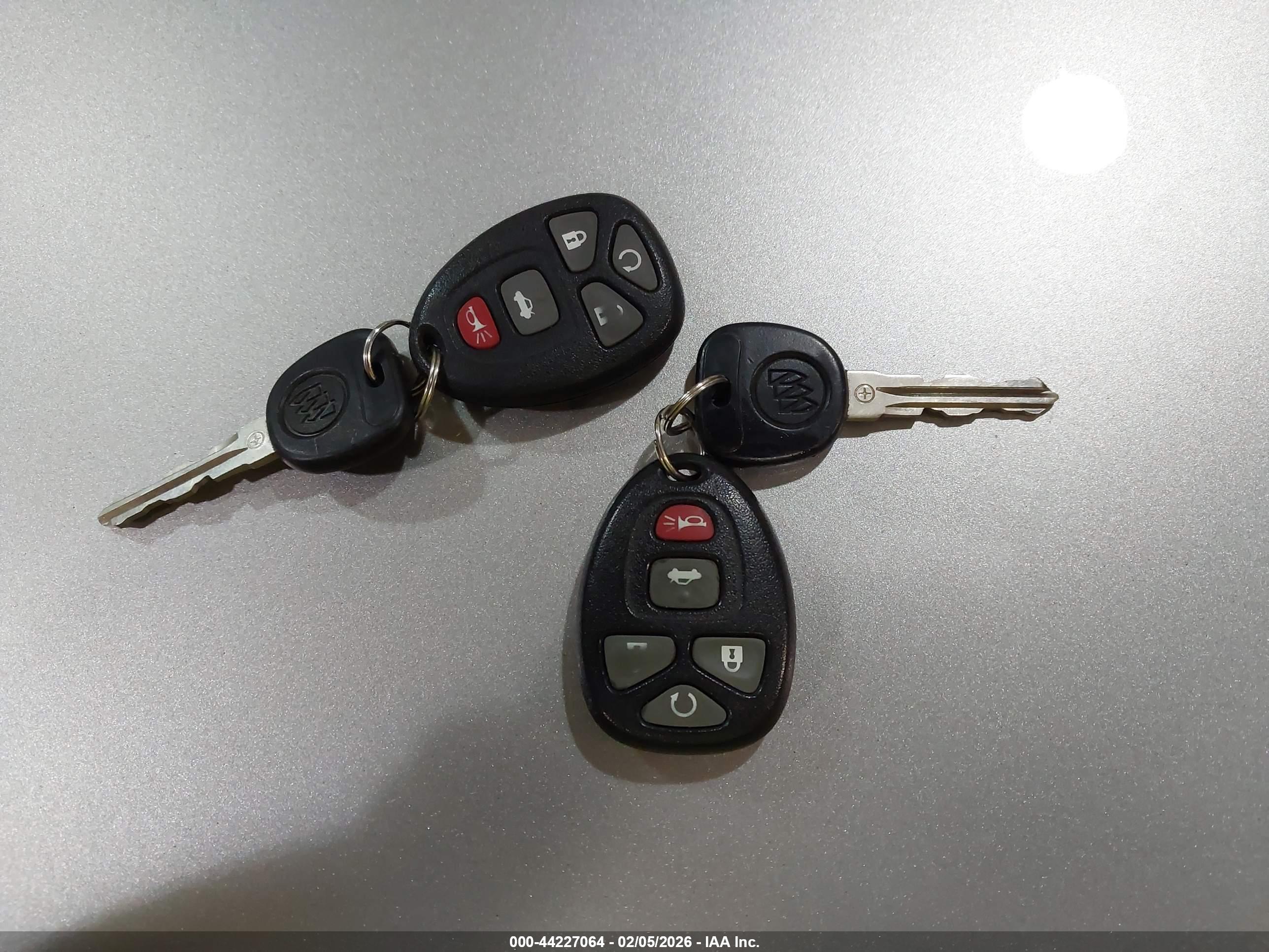 BUICK LUCERNE image 11