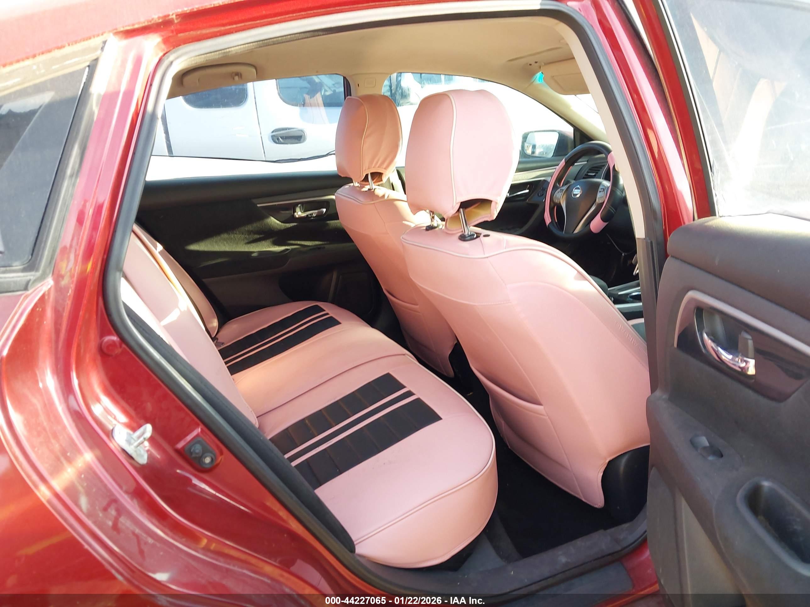 NISSAN ALTIMA image 8
