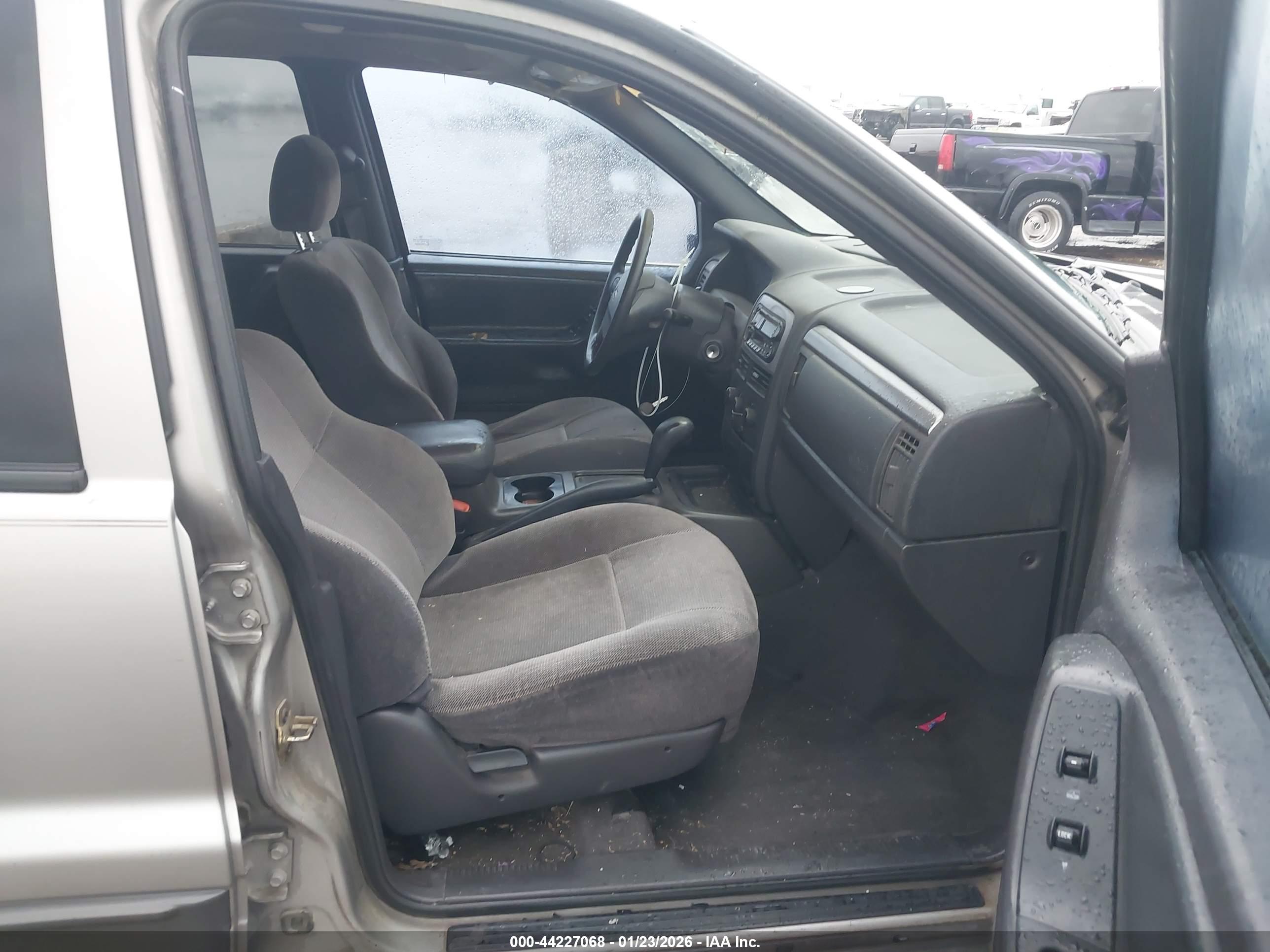 JEEP GRAND image 5