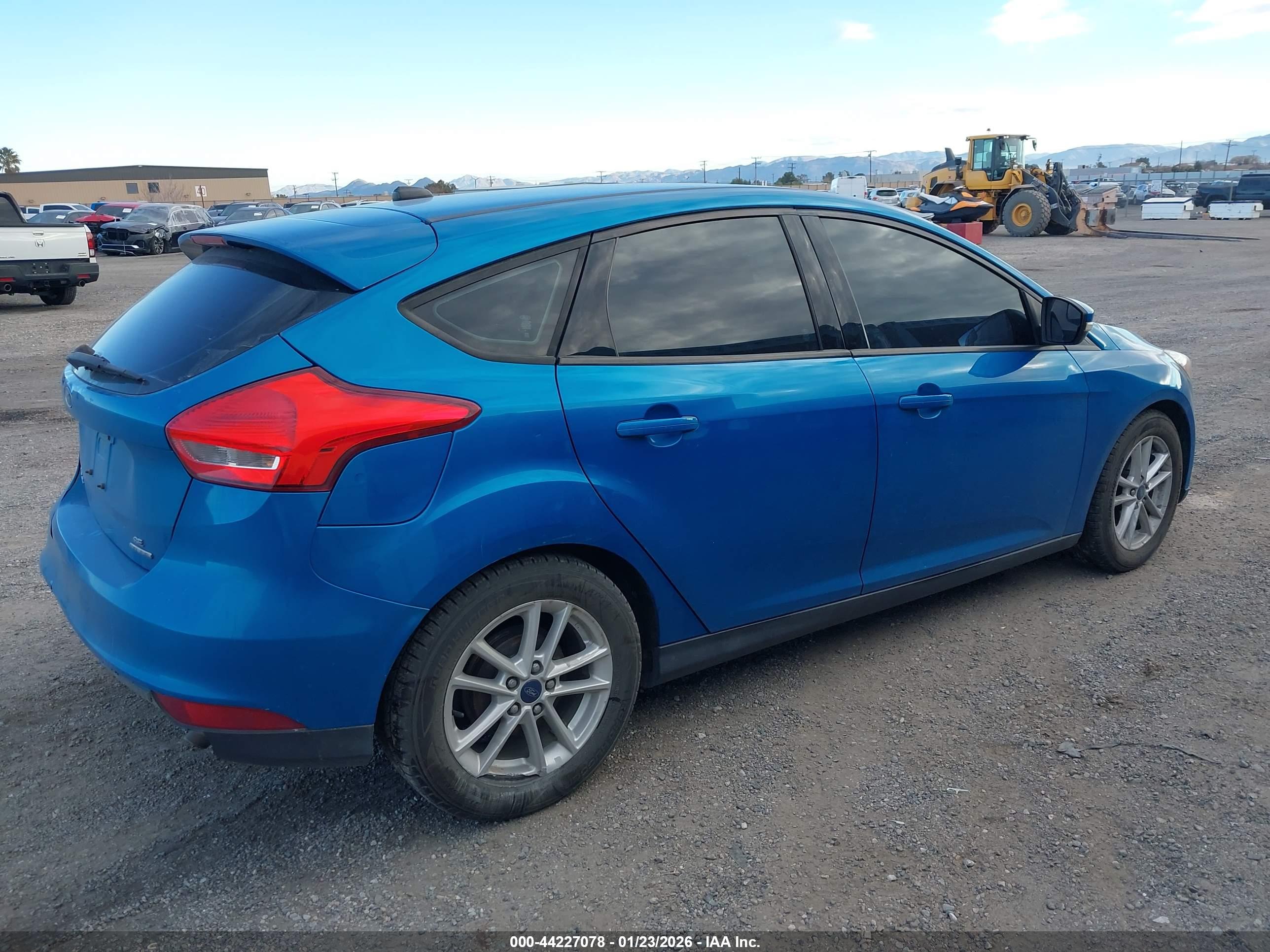 FORD FOCUS image 4