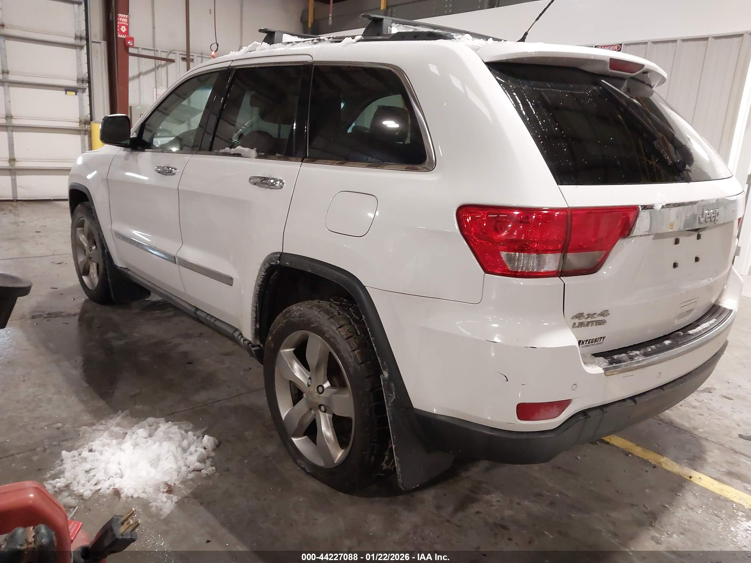 JEEP GRAND image 3
