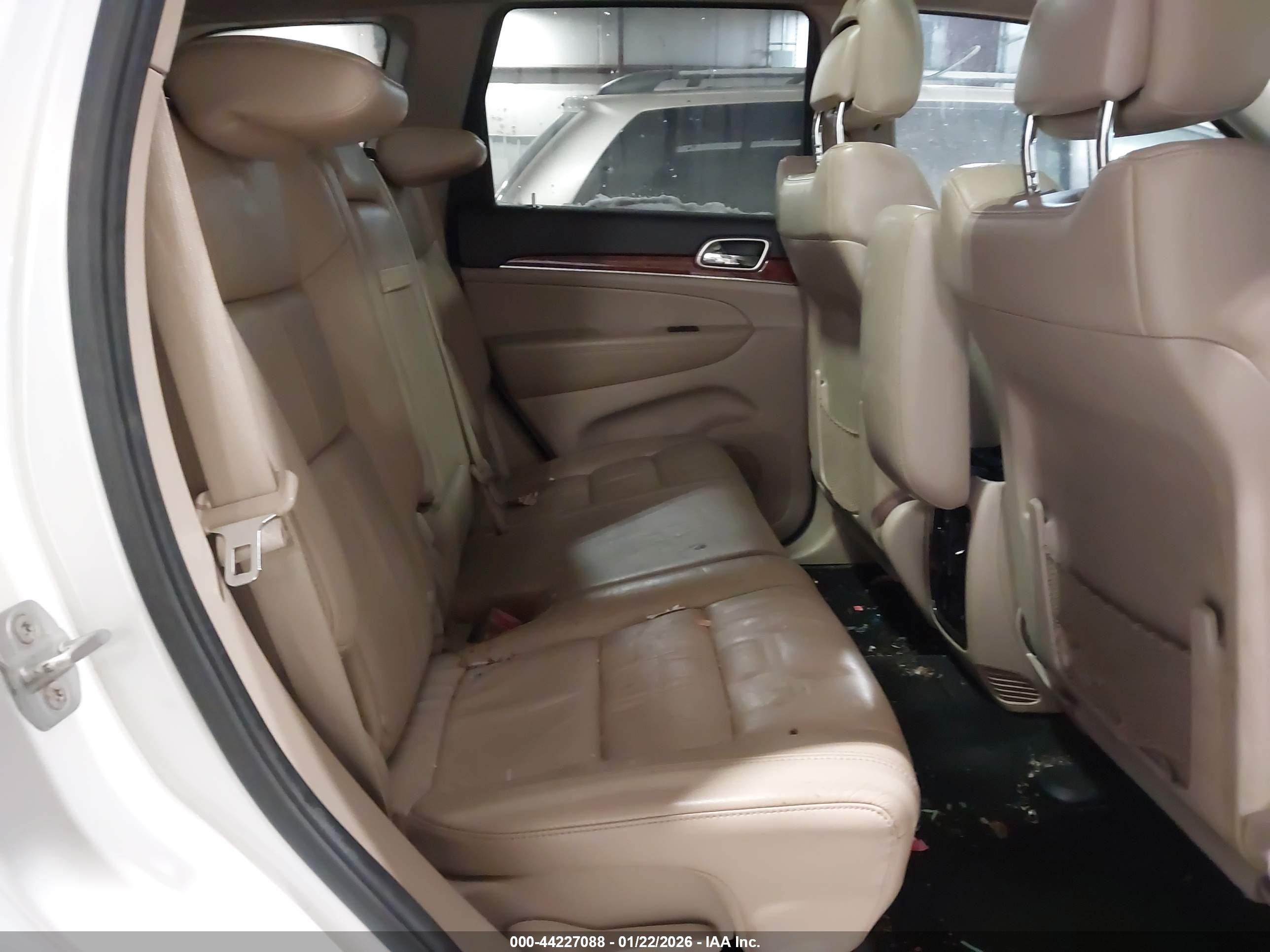 JEEP GRAND image 8