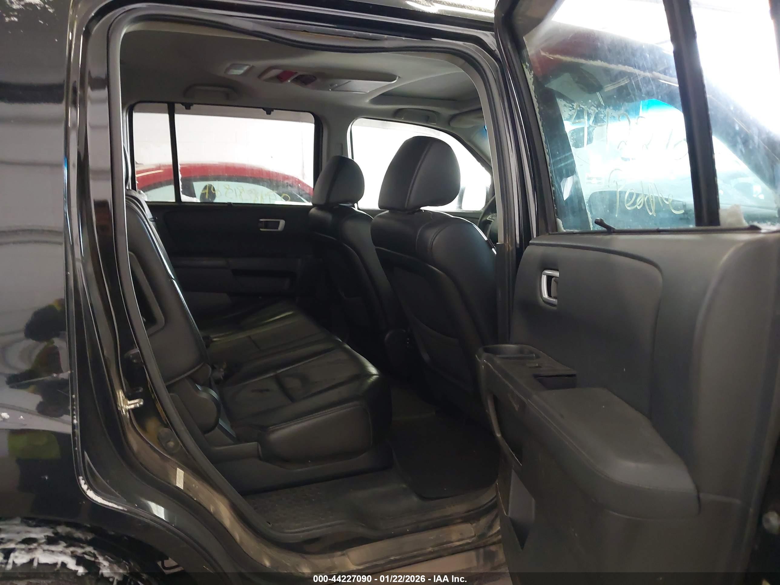 HONDA PILOT image 8