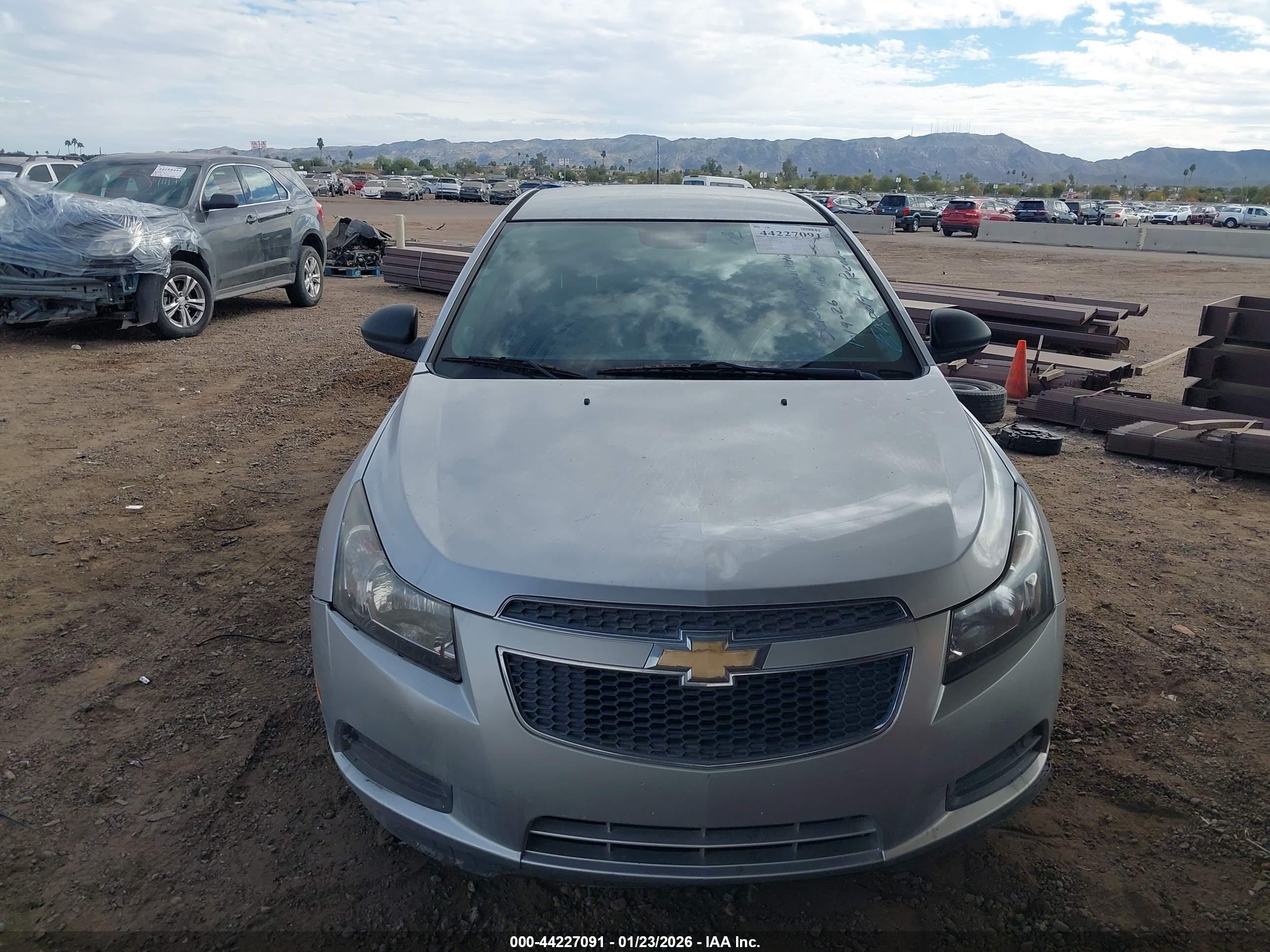 CHEVROLET CRUZE image 6