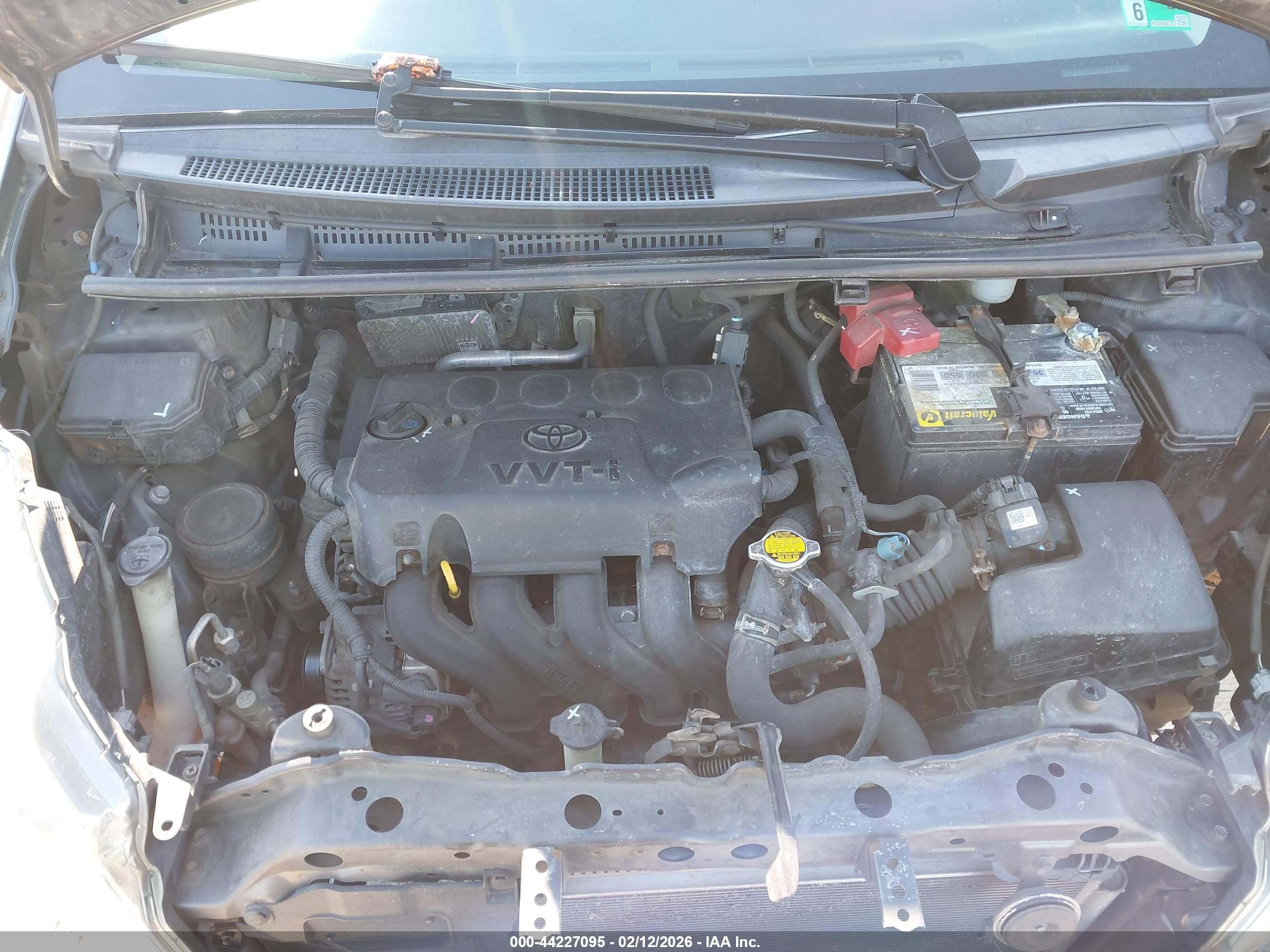 TOYOTA YARIS image 10