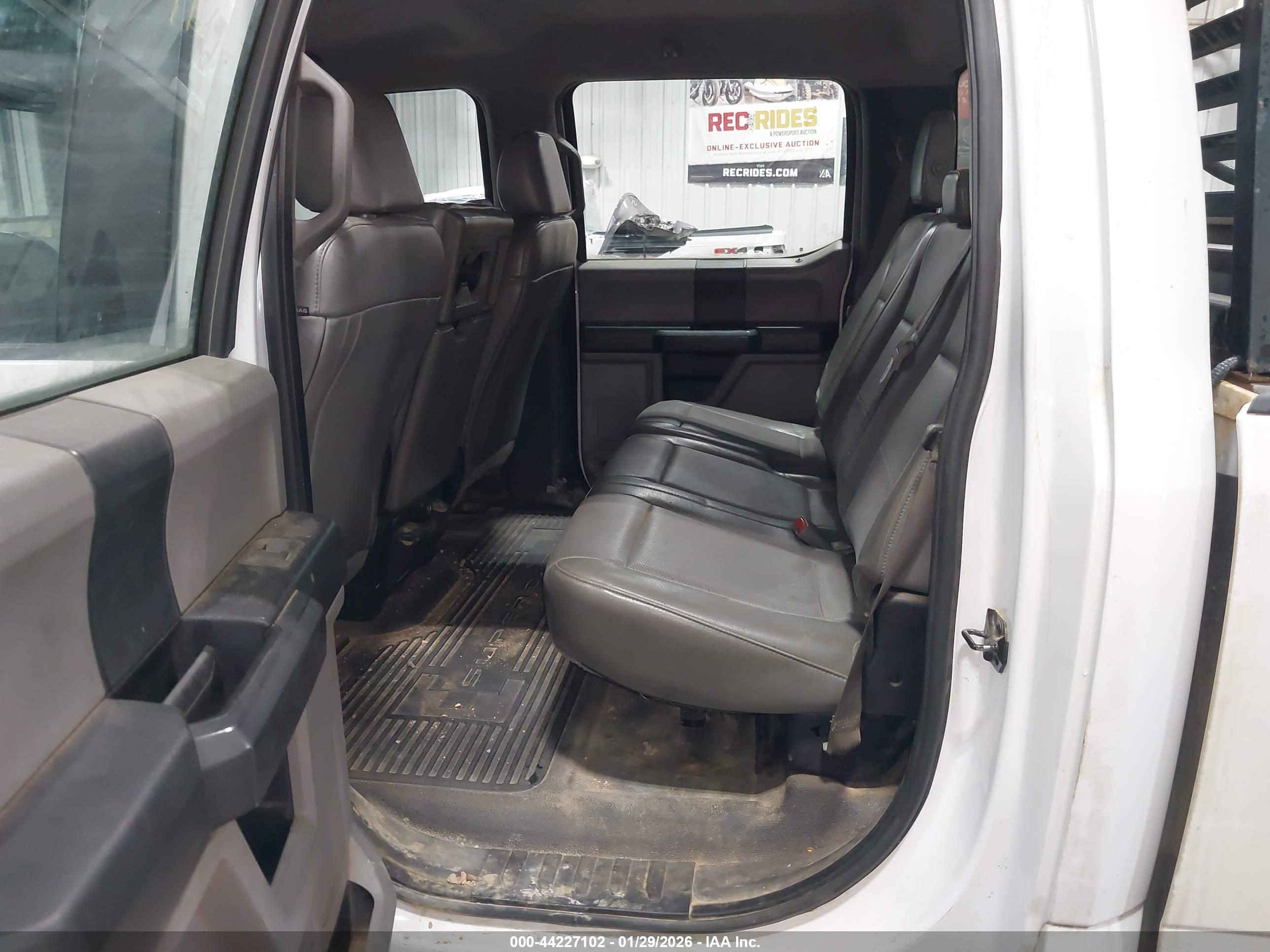 FORD F-350 image 8