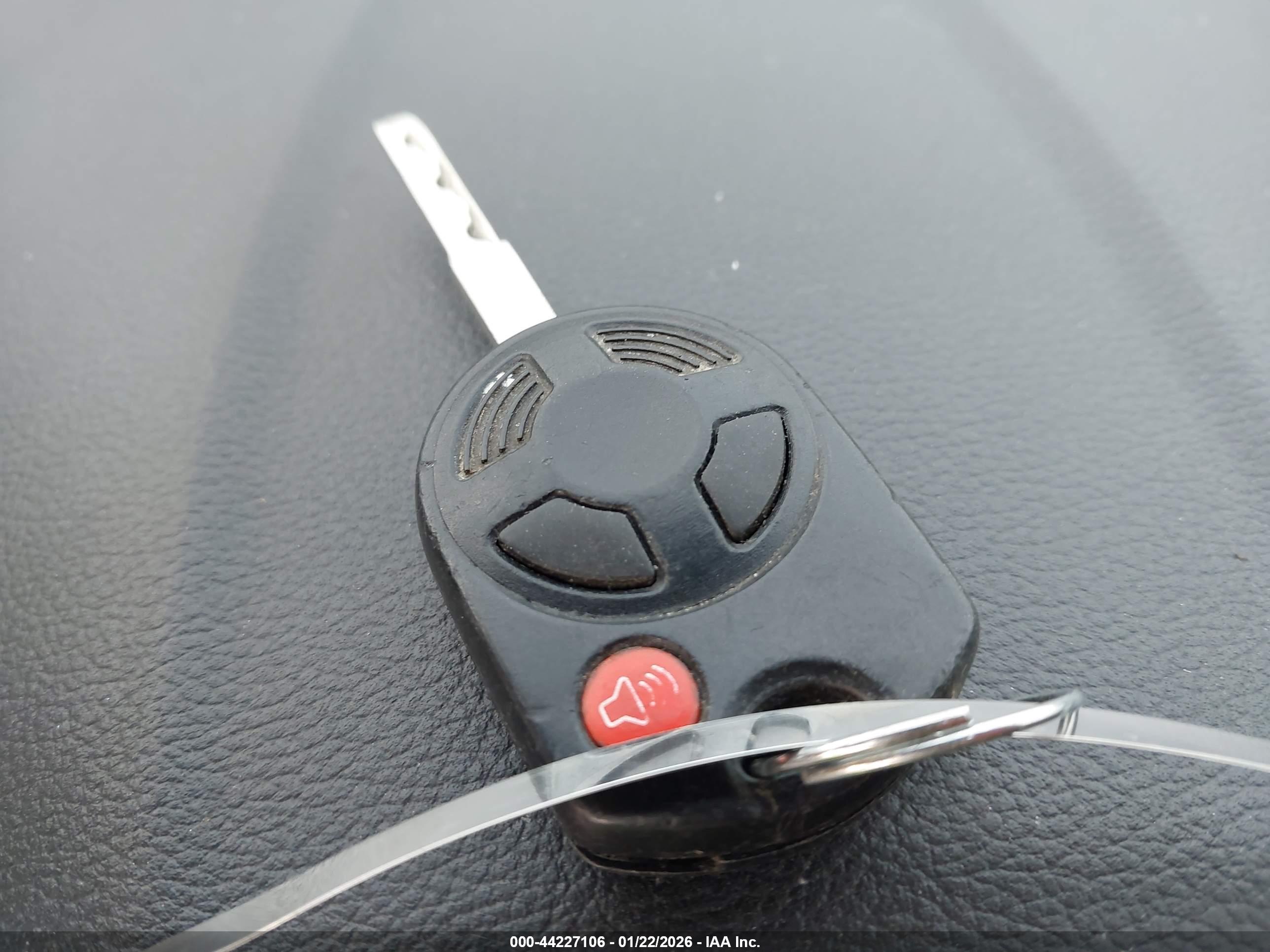 FORD ESCAPE image 11
