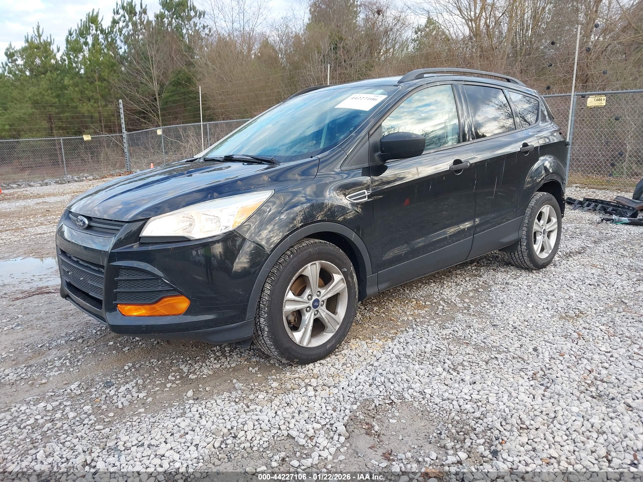 FORD ESCAPE image 2