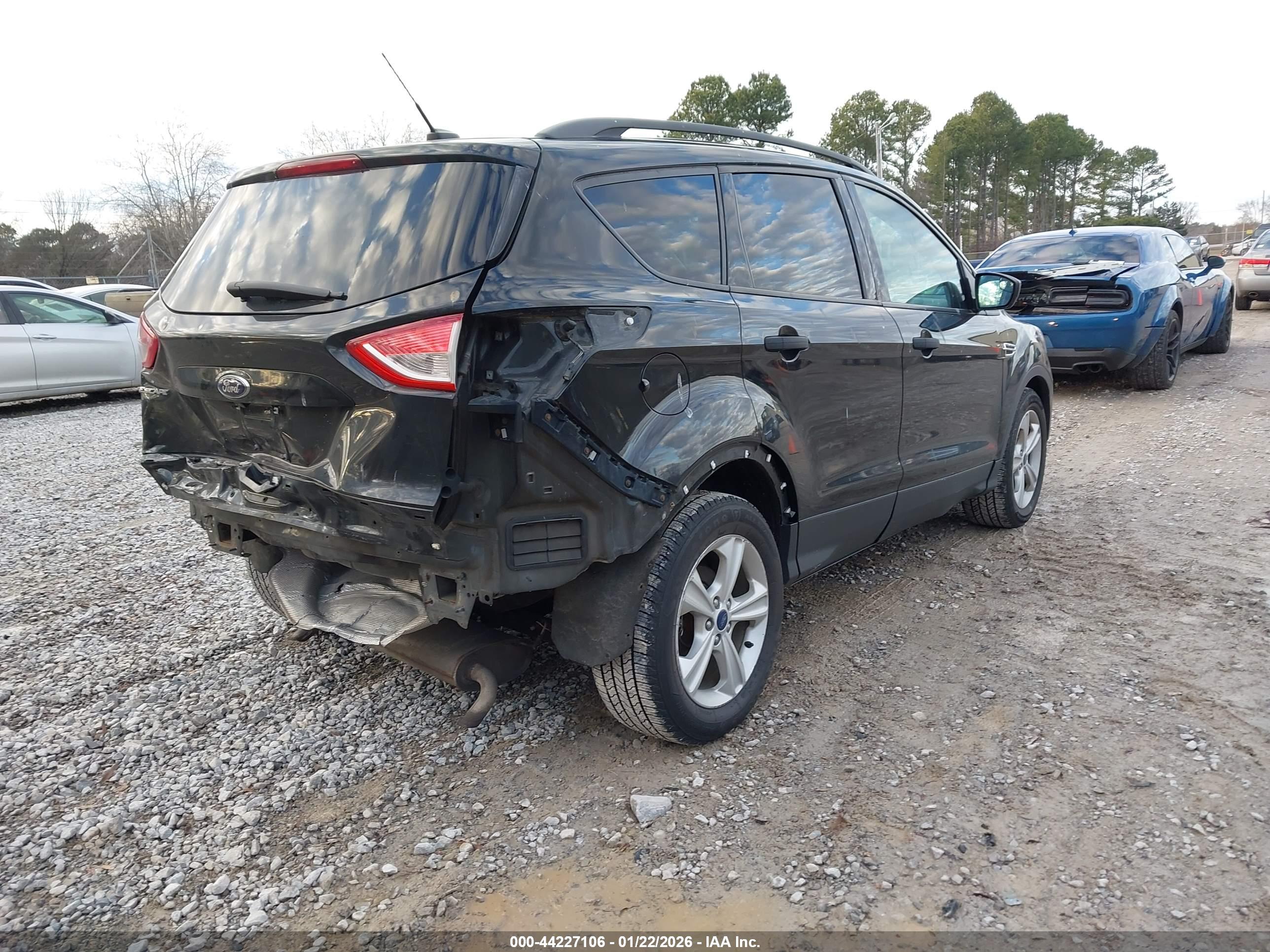 FORD ESCAPE image 4
