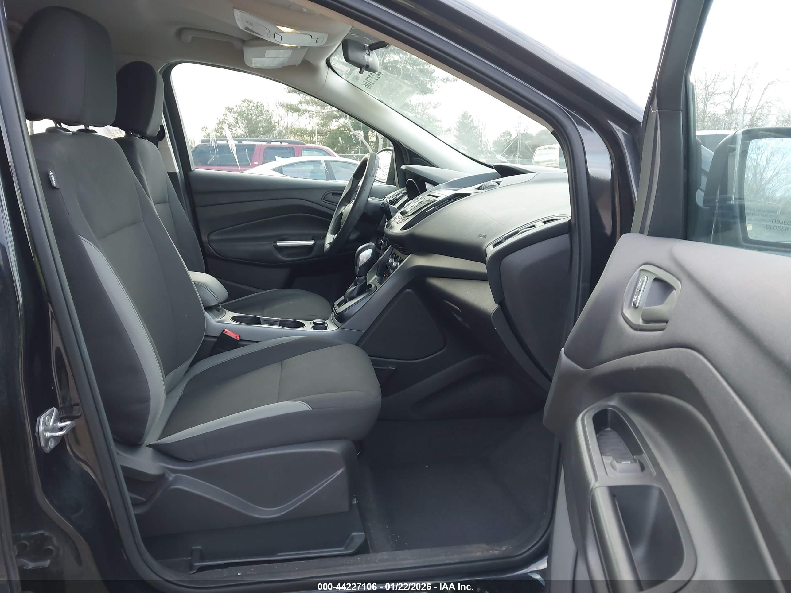 FORD ESCAPE image 5
