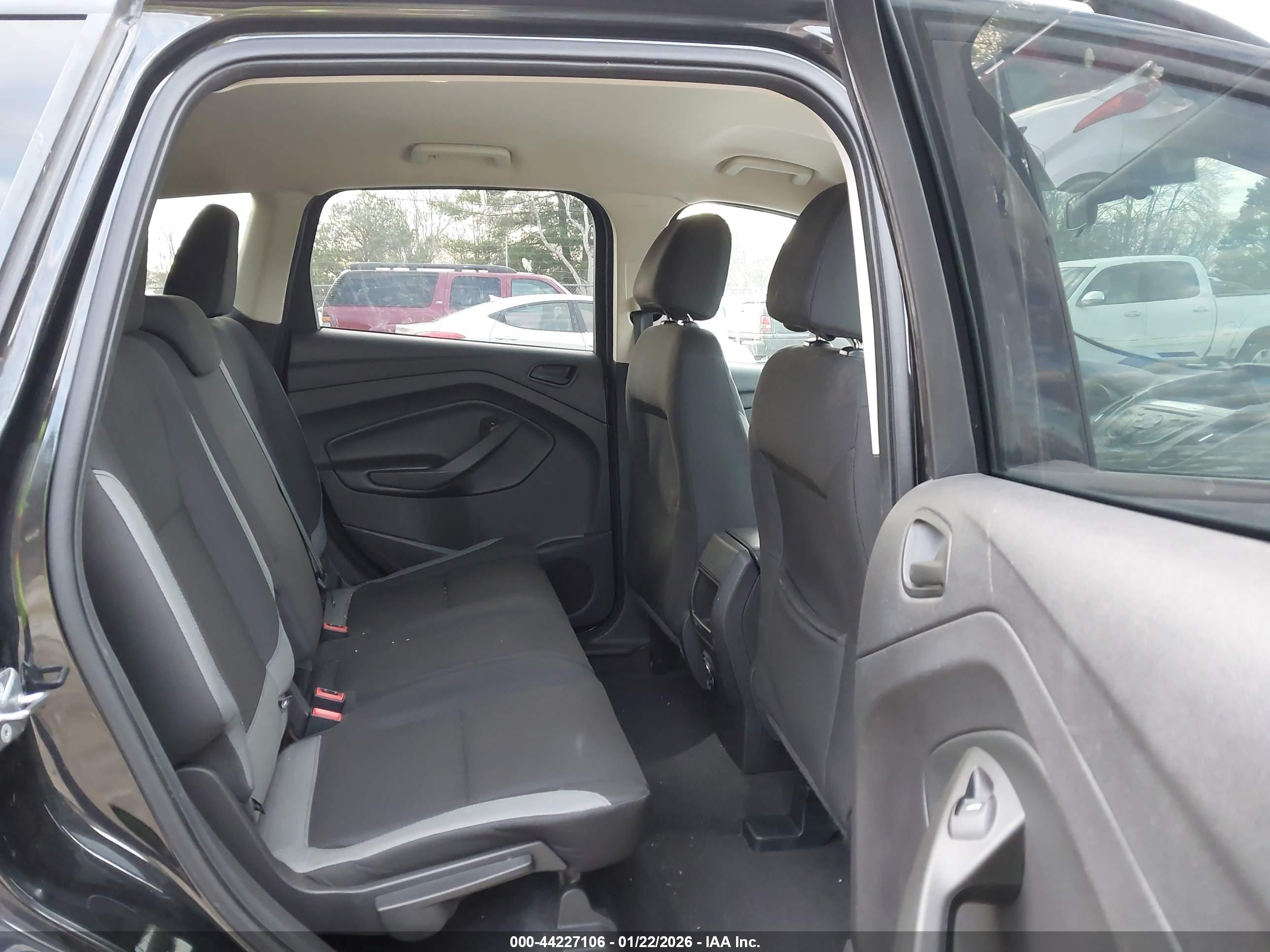 FORD ESCAPE image 8