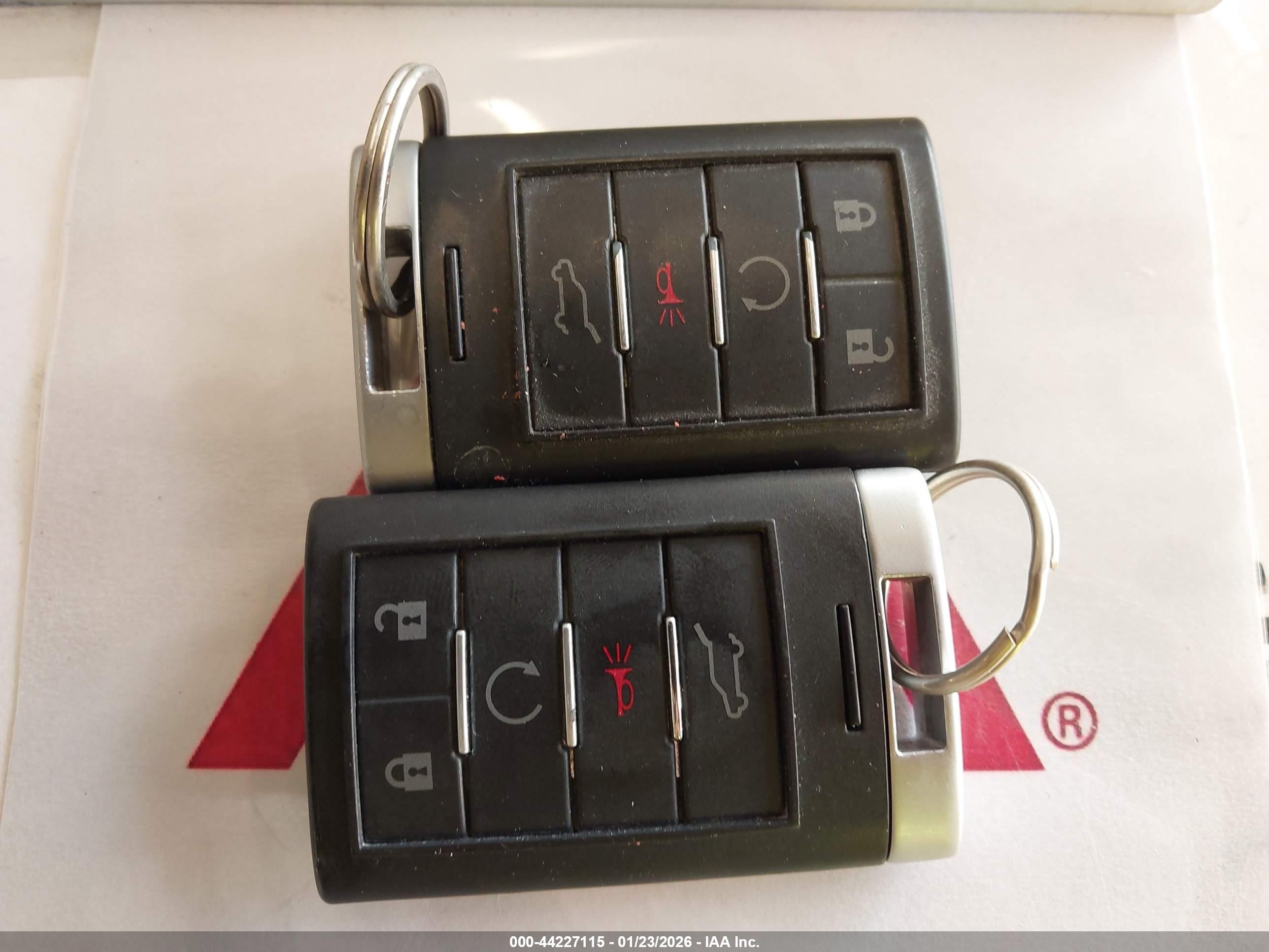 CADILLAC SRX image 11