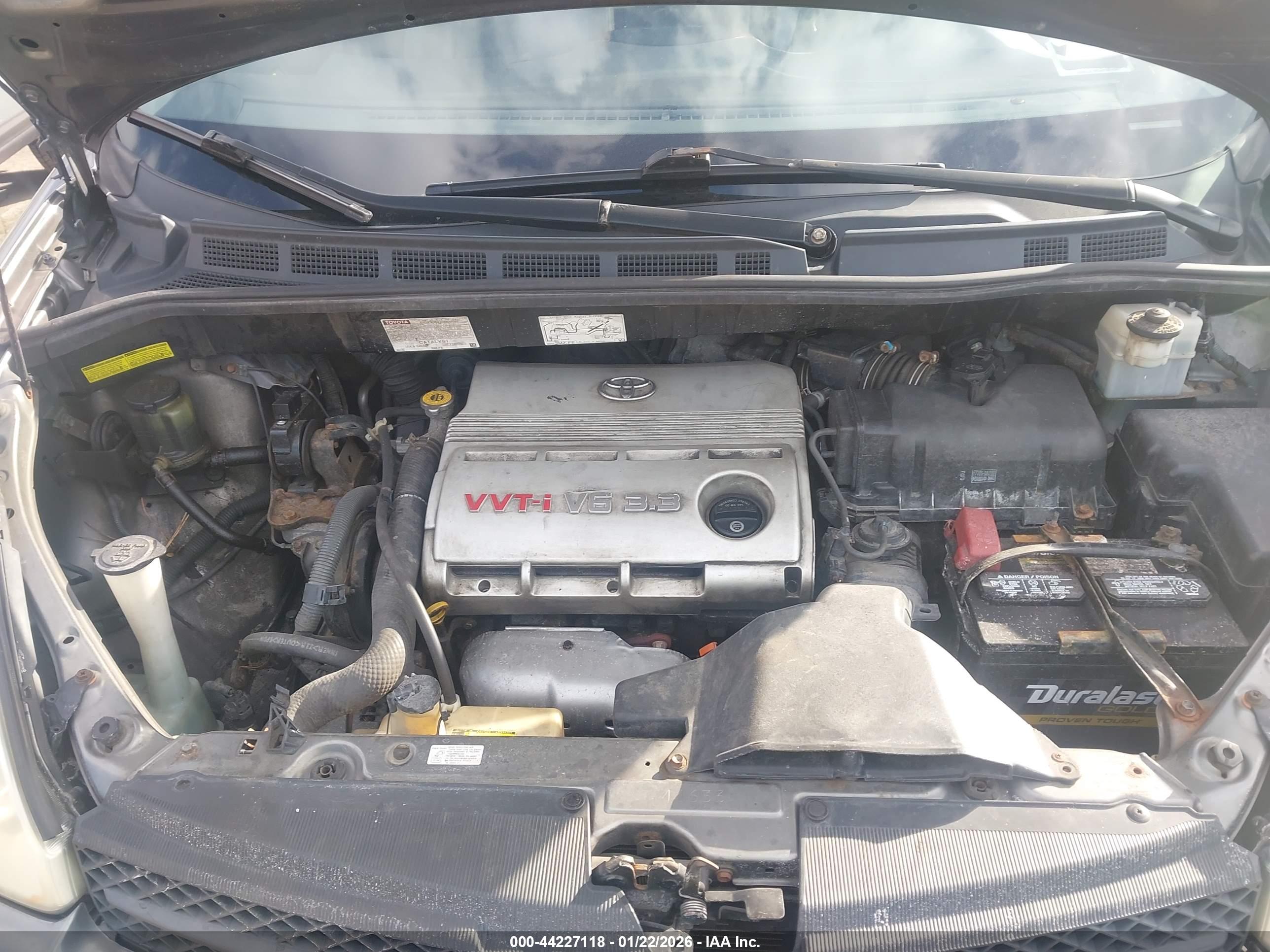 TOYOTA SIENNA image 10