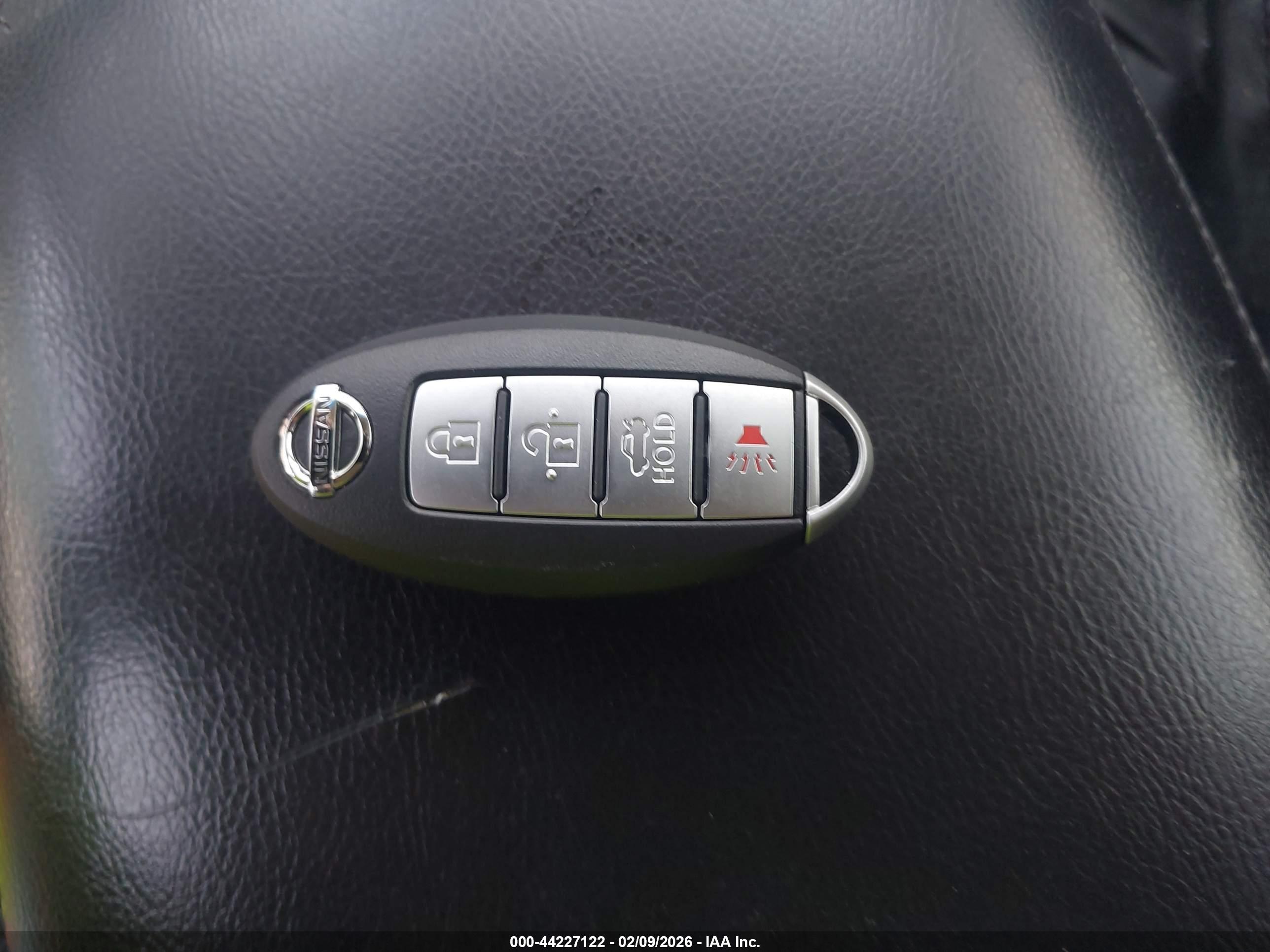 NISSAN MURANO image 11
