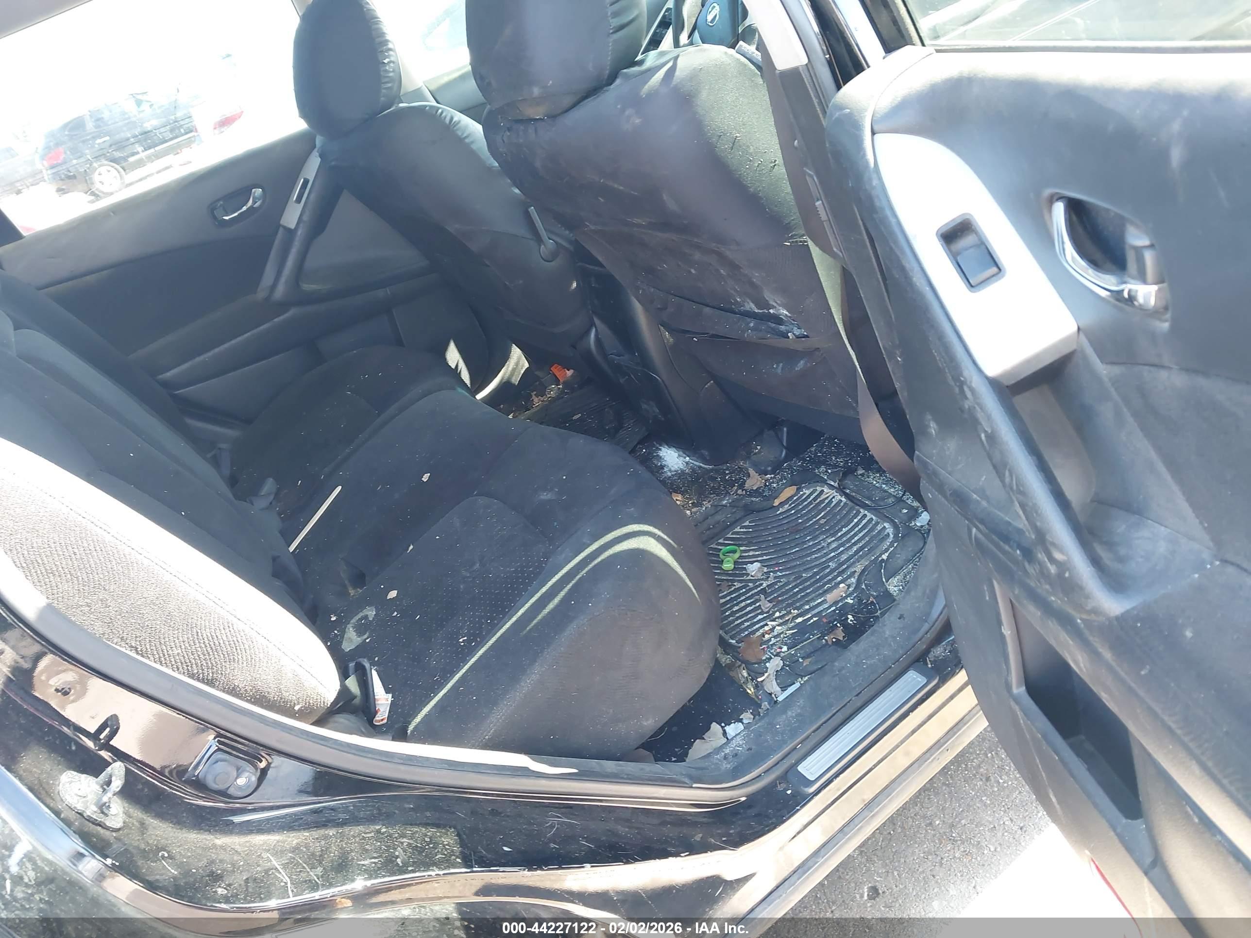 NISSAN MURANO image 8