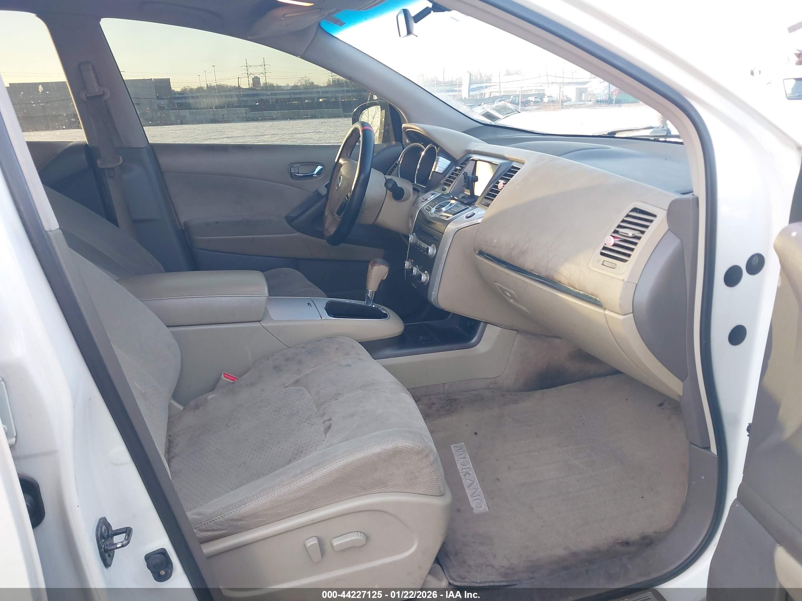 NISSAN MURANO image 5