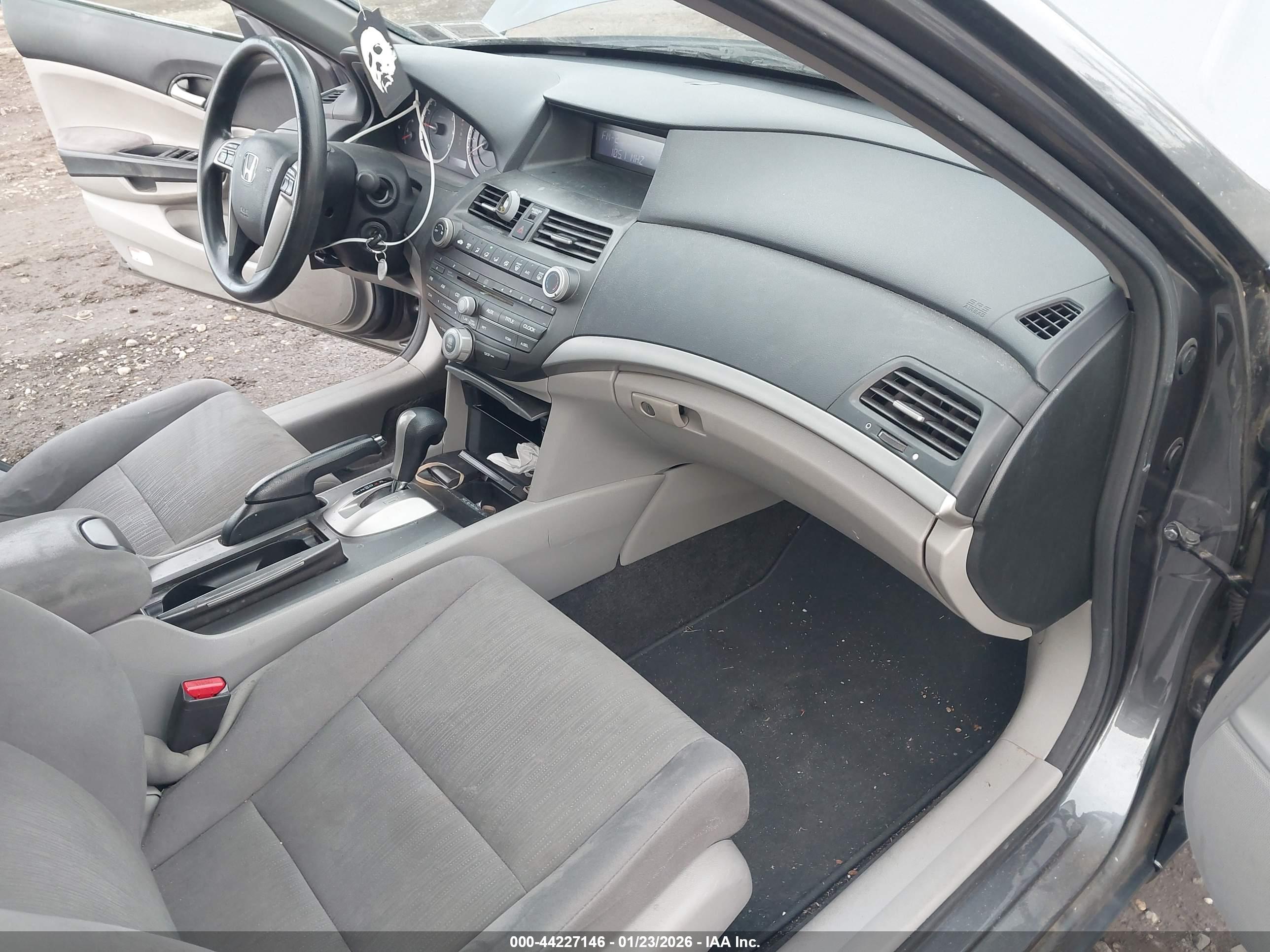 HONDA ACCORD image 5