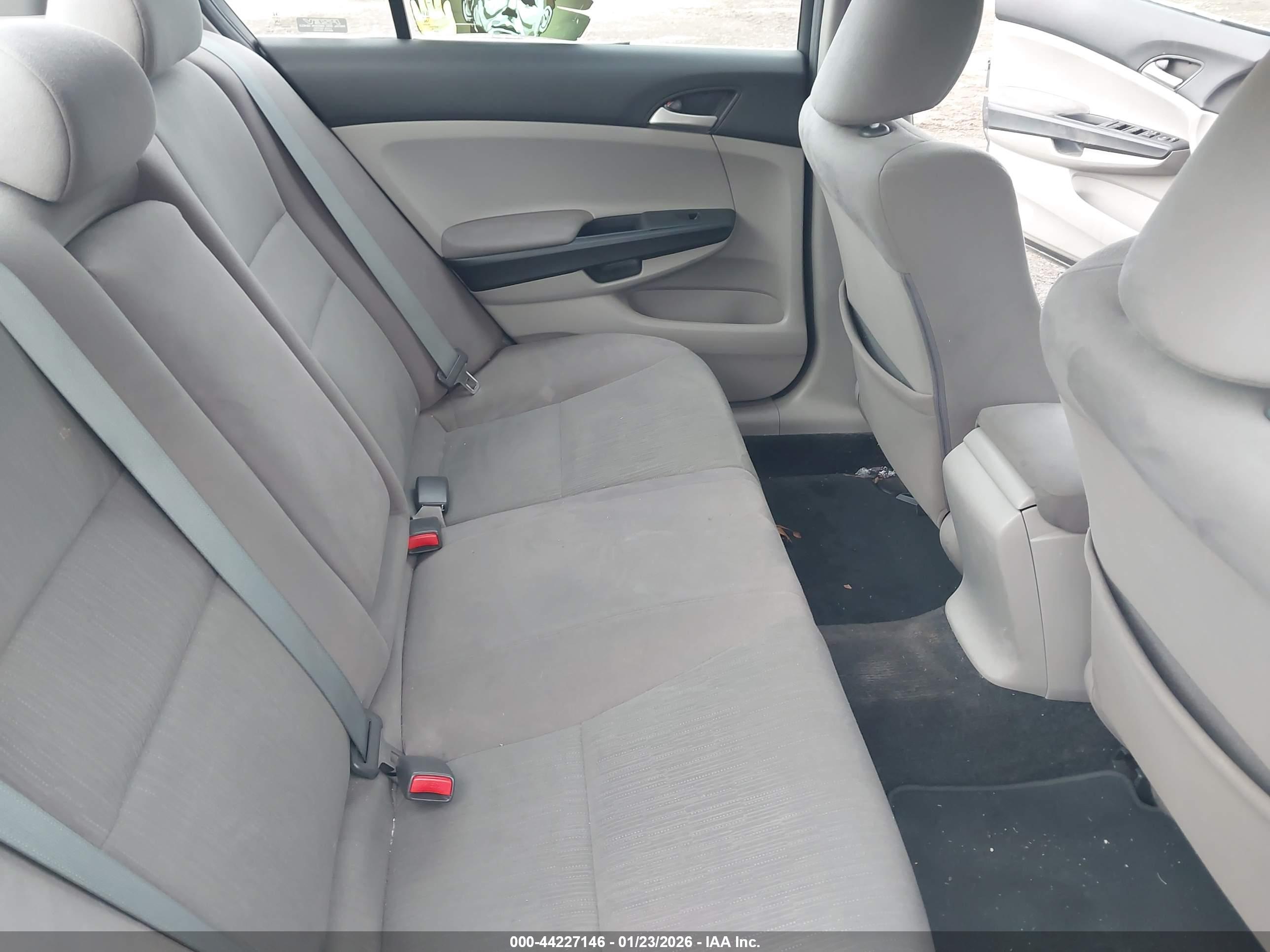 HONDA ACCORD image 8